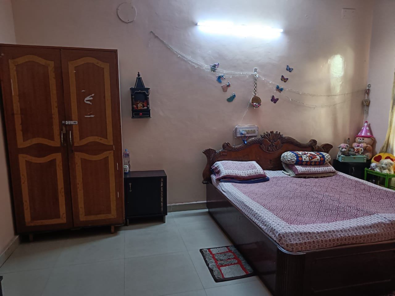 https://findmyroom-property-images-india.s3.ap-south-1.amazonaws.com/qtygs-1768724287213-36753