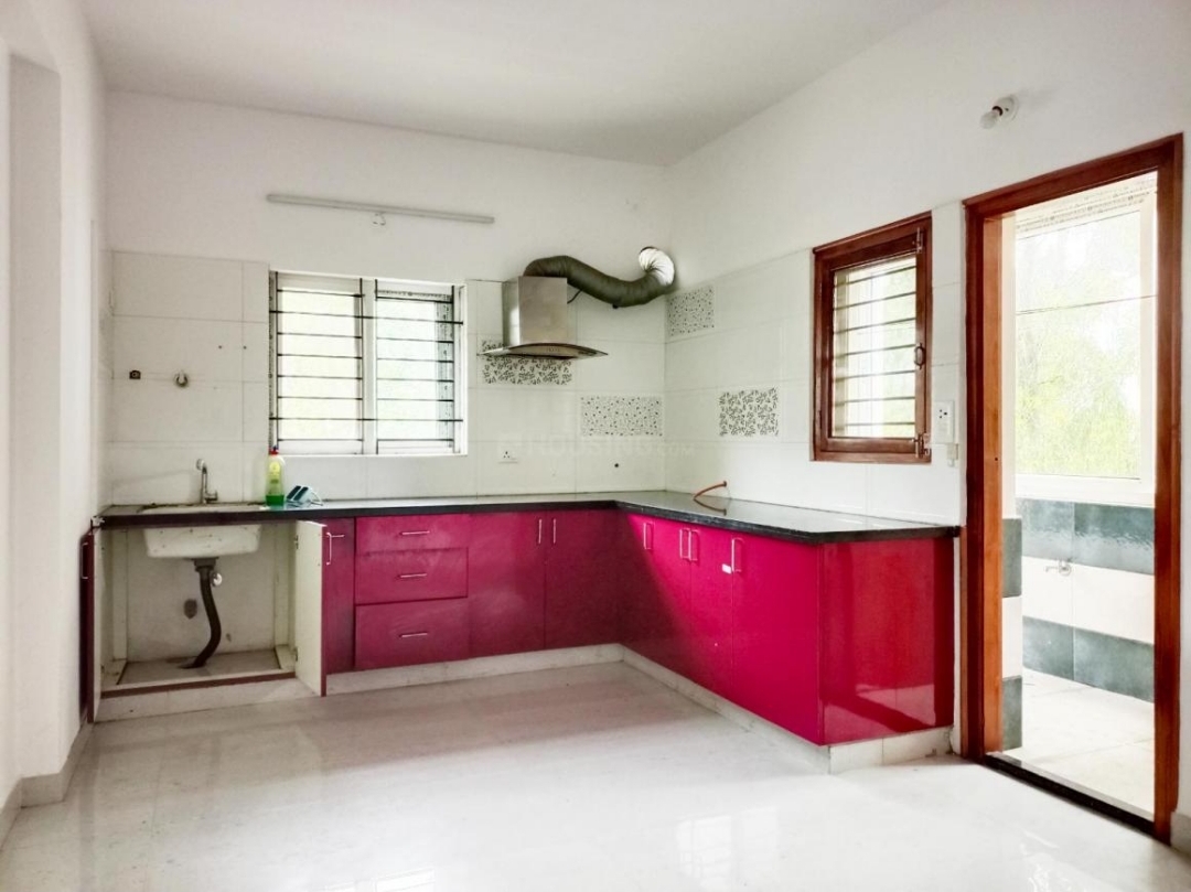 https://findmyroom-property-images-india.s3.ap-south-1.amazonaws.com/qyphm-1693114179669-78410.jpg