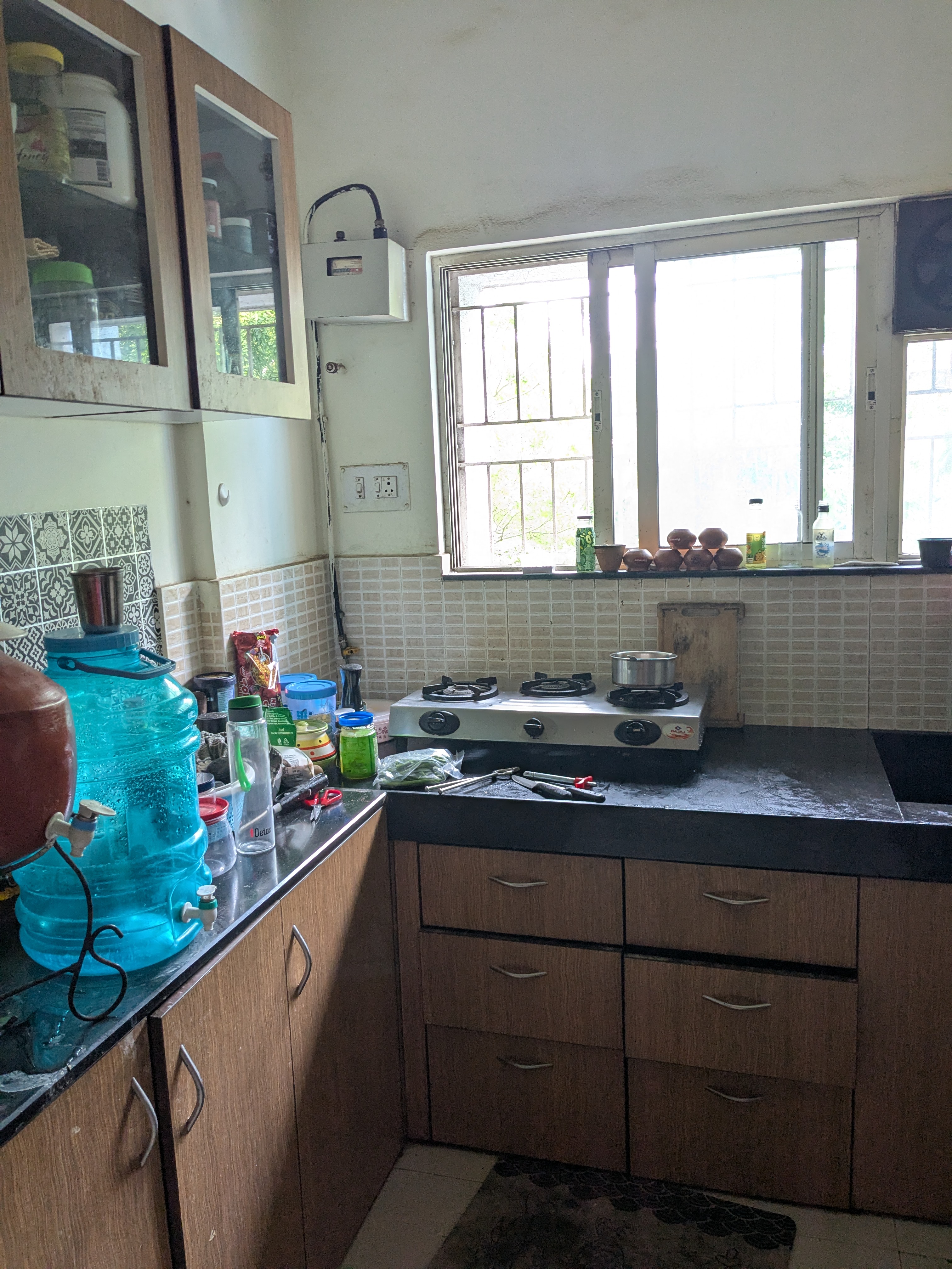 https://findmyroom-property-images-india.s3.ap-south-1.amazonaws.com/qytvv-1748244782035-40445.jpg