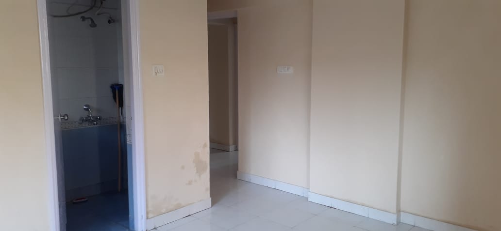 https://findmyroom-property-images-india.s3.ap-south-1.amazonaws.com/rauxg-1645341807296-48041.jpg