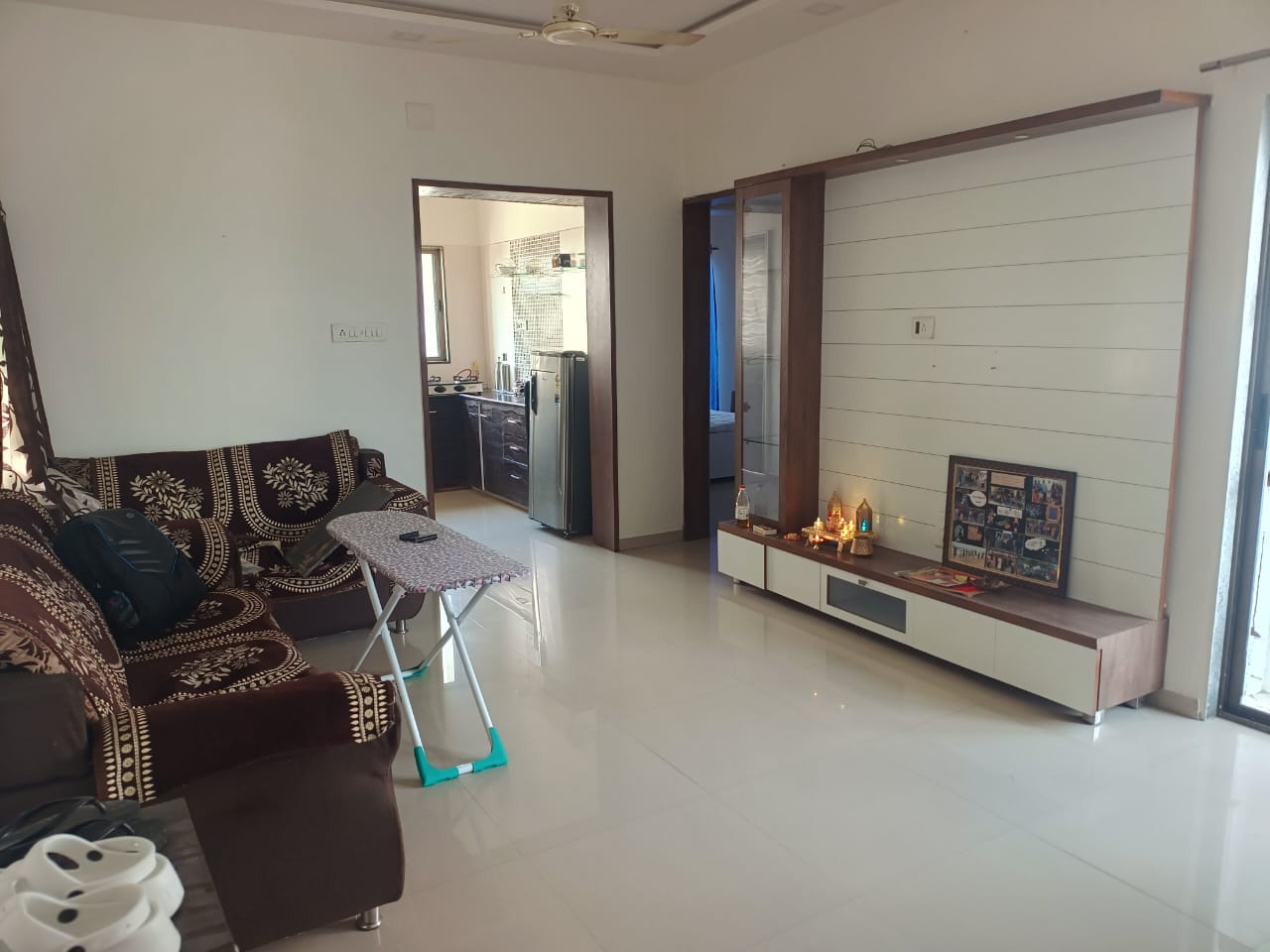 https://findmyroom-property-images-india.s3.ap-south-1.amazonaws.com/rbaff-1726379946950-00523.jpg