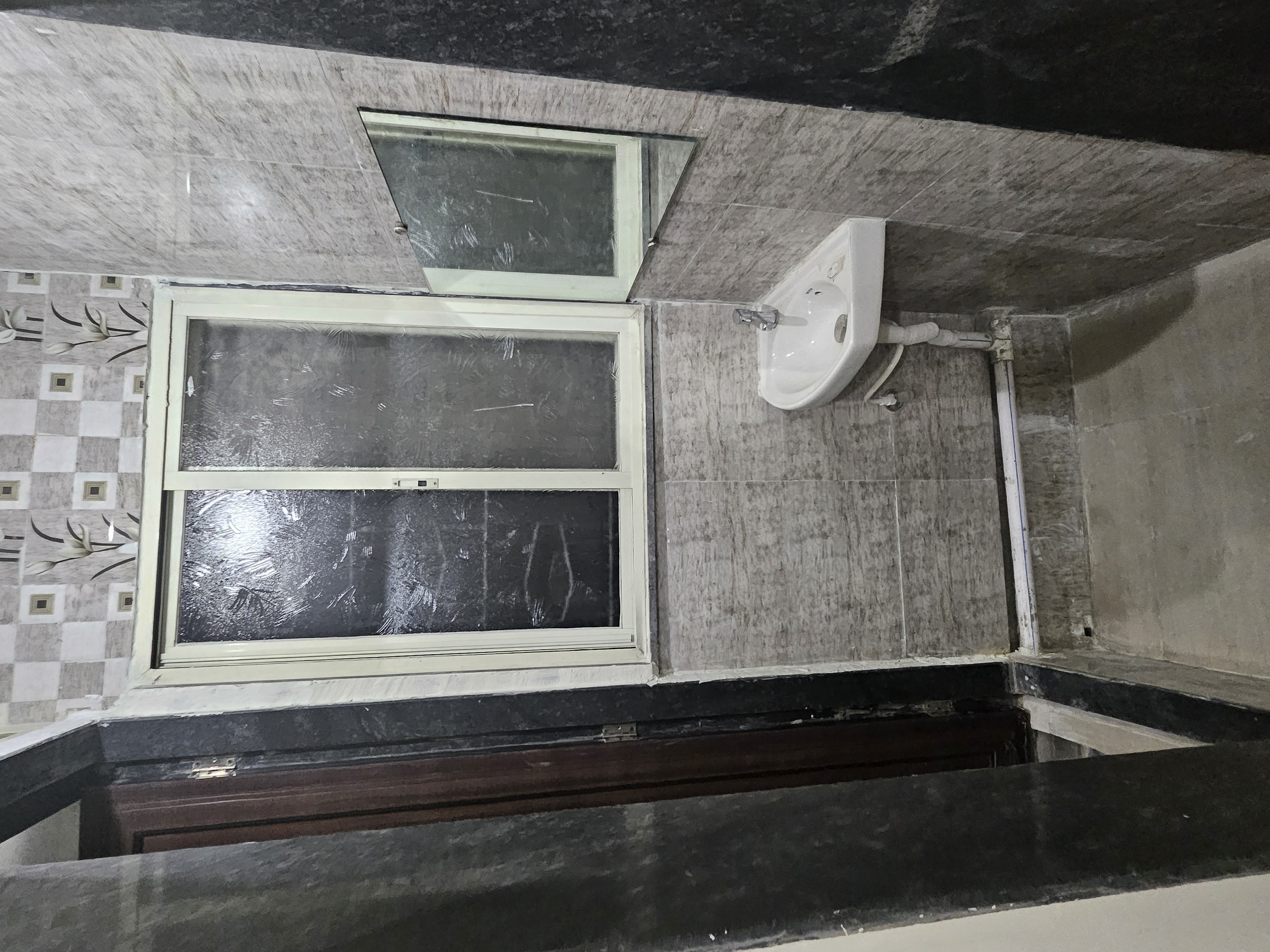 https://findmyroom-property-images-india.s3.ap-south-1.amazonaws.com/rbqyt-1710991787990-24611.jpg