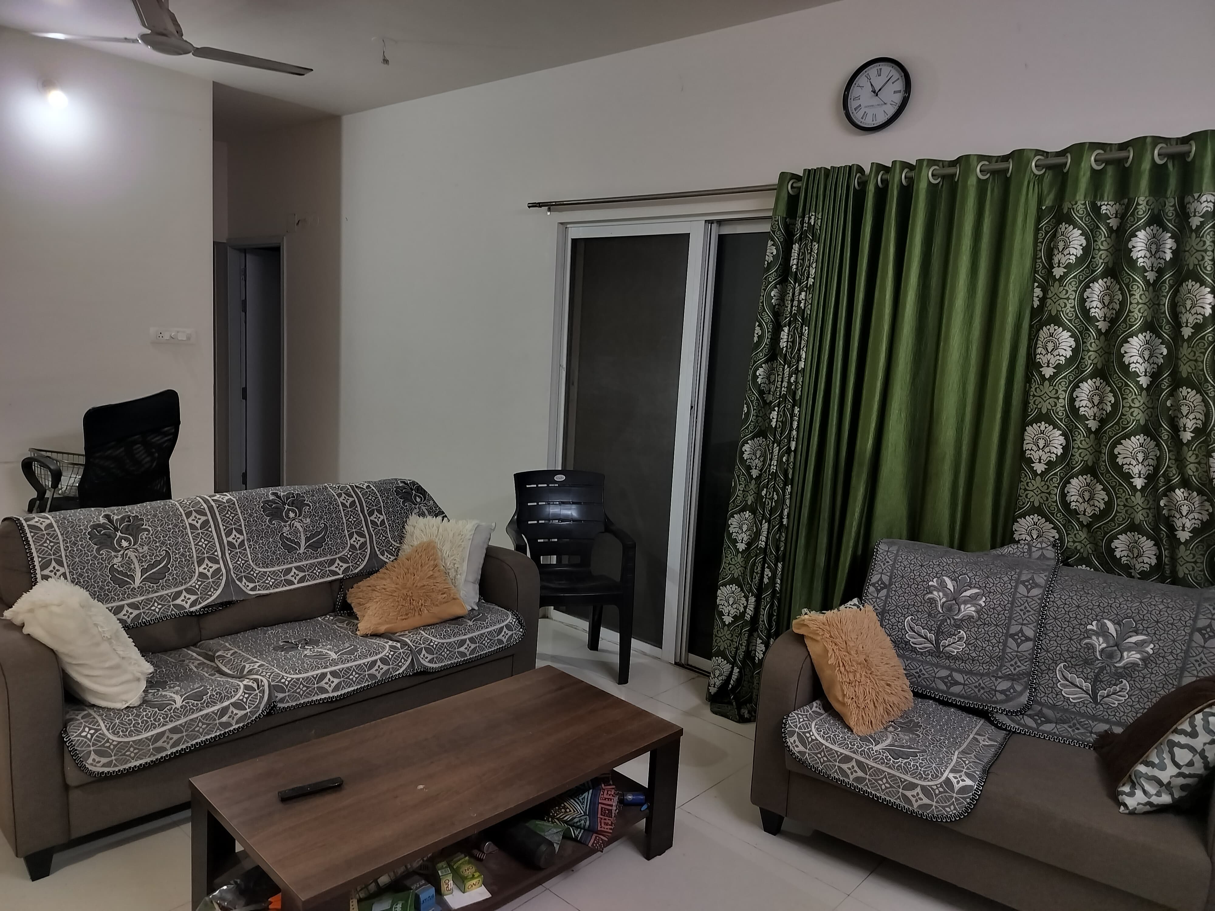 https://findmyroom-property-images-india.s3.ap-south-1.amazonaws.com/rcyte-1757384857595-76618.jpeg