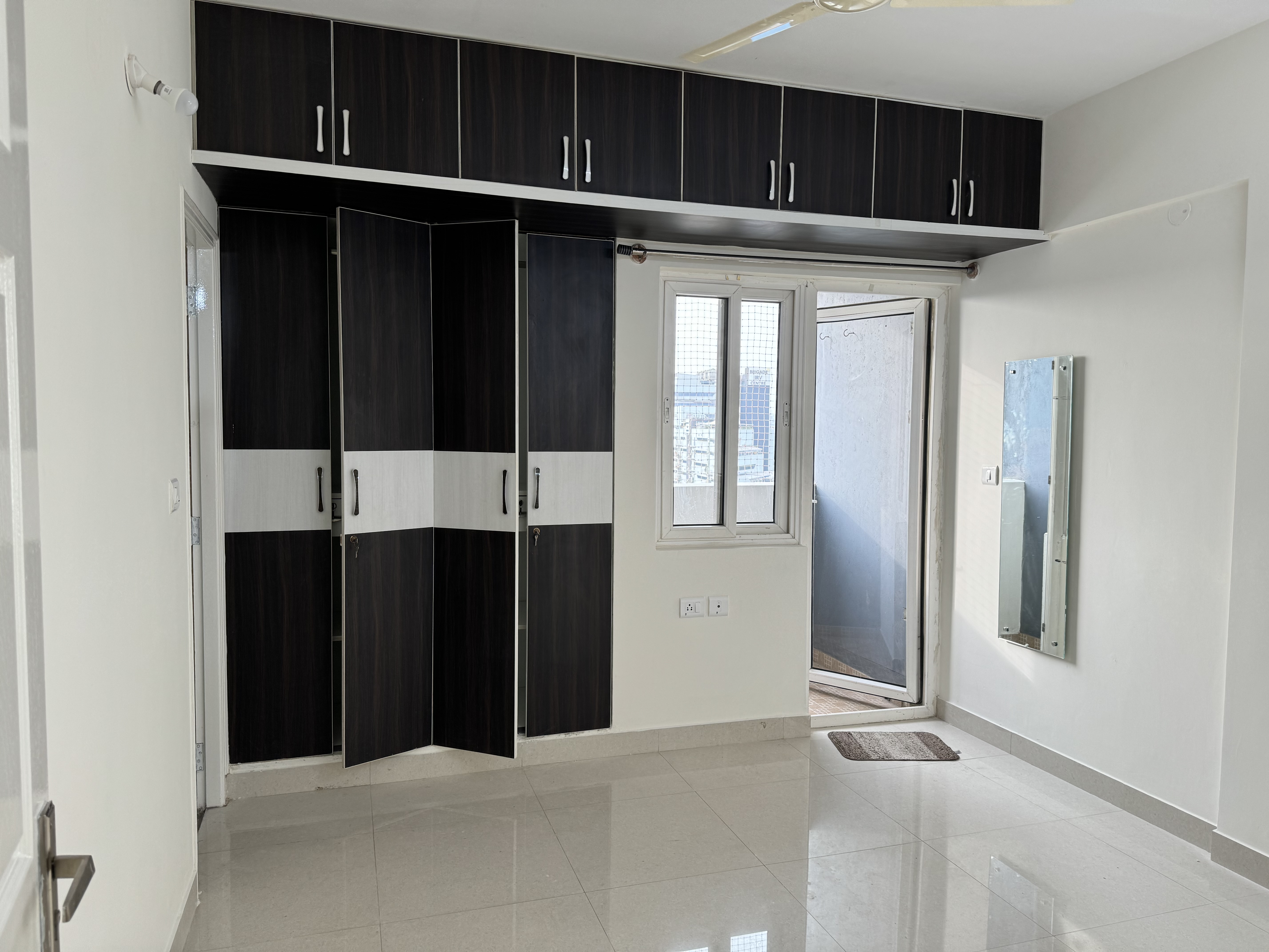 https://findmyroom-property-images-india.s3.ap-south-1.amazonaws.com/rdzka-1704297878803-30800.jpeg