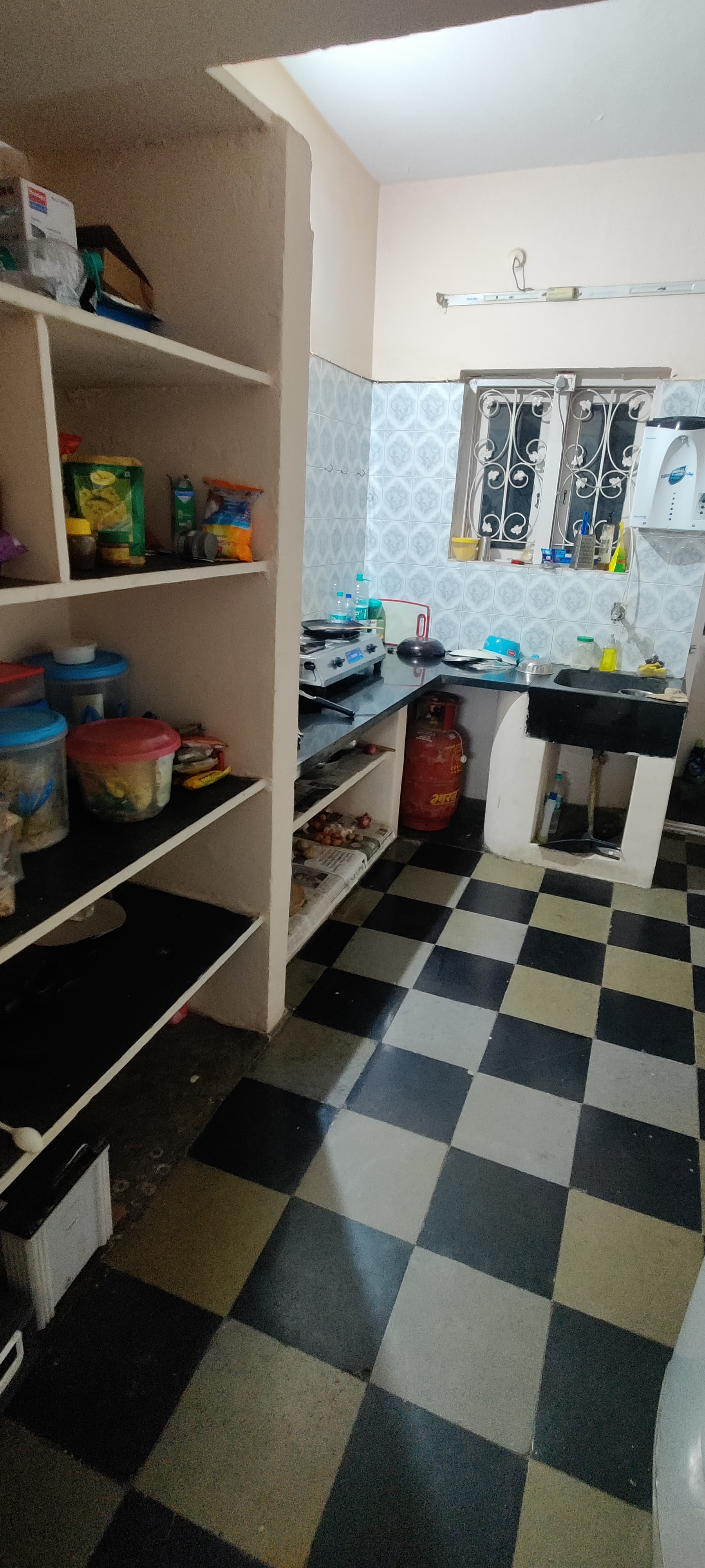 https://findmyroom-property-images-india.s3.ap-south-1.amazonaws.com/rfdva-1683468358983-12566.jpg