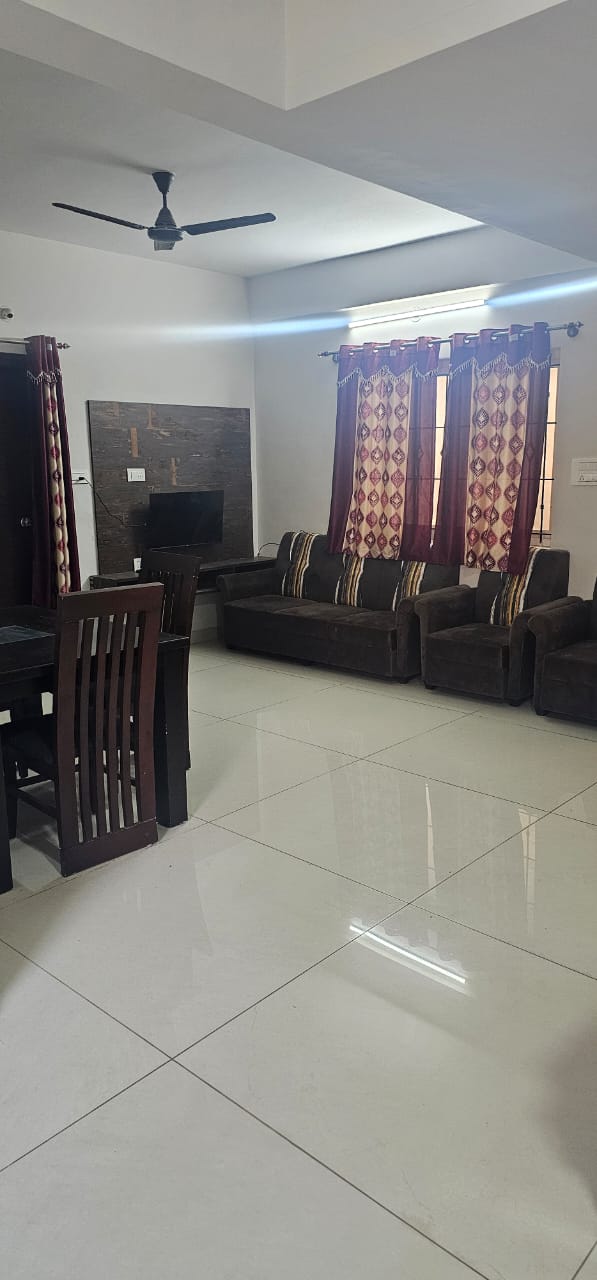 https://findmyroom-property-images-india.s3.ap-south-1.amazonaws.com/rhfqo-1725021237091-13484.jpg