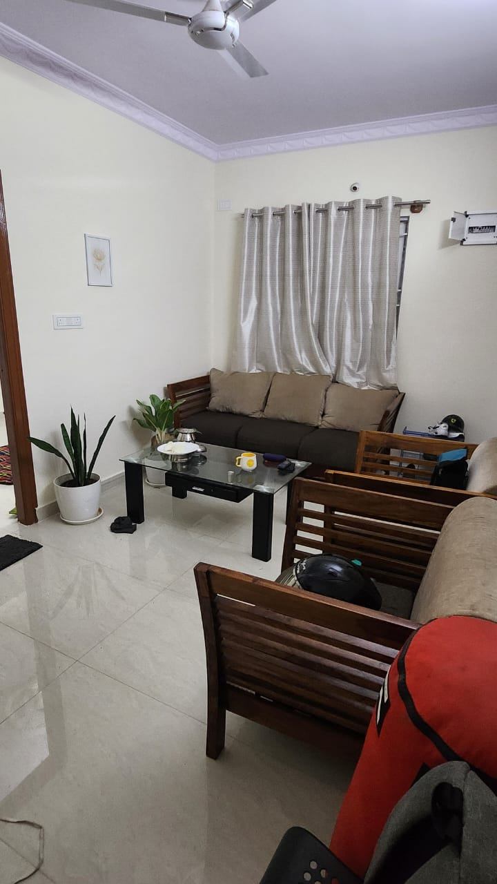 https://findmyroom-property-images-india.s3.ap-south-1.amazonaws.com/rhqup-1760192529082-46108