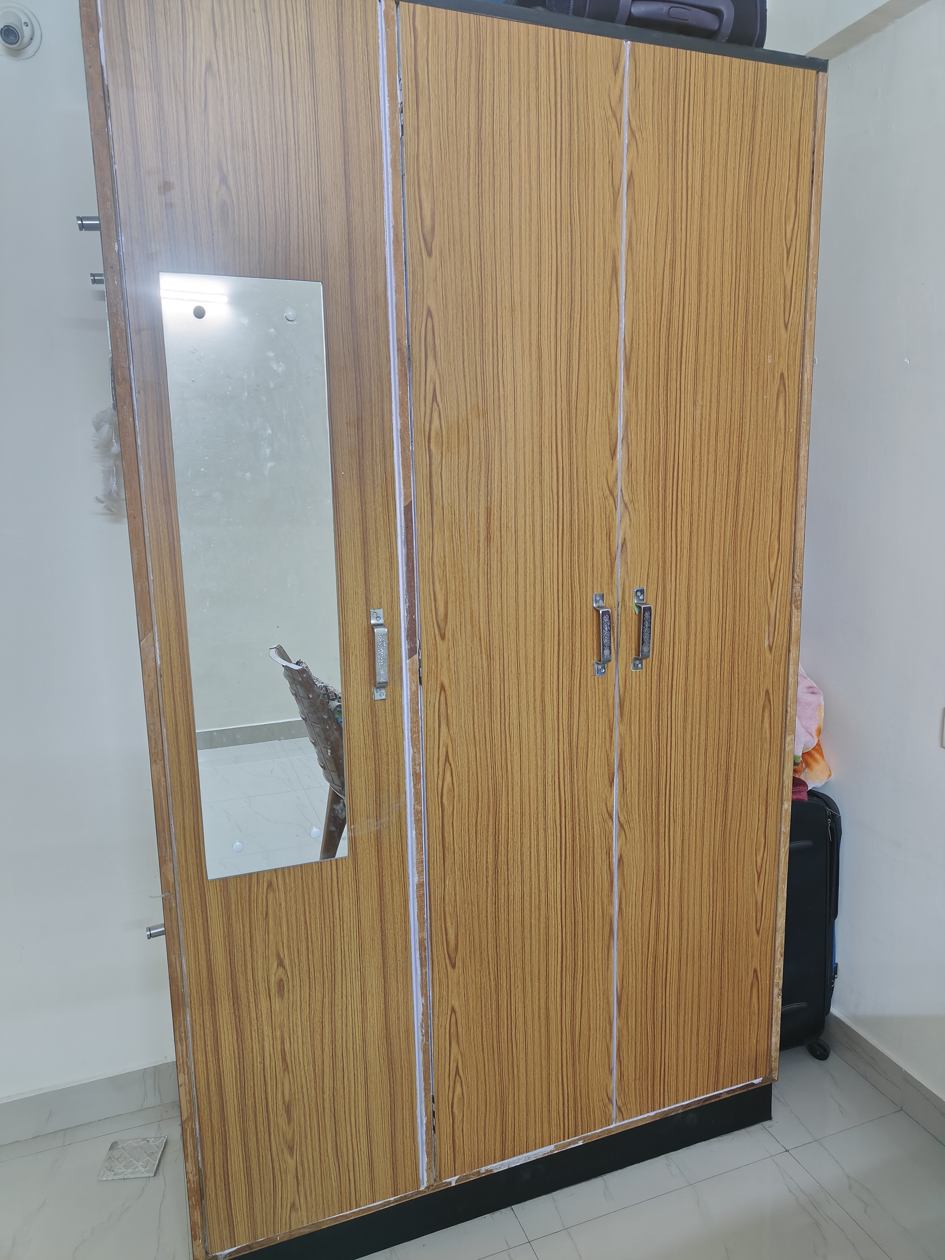 https://findmyroom-property-images-india.s3.ap-south-1.amazonaws.com/rndoa-1731415849722-20762.jpg
