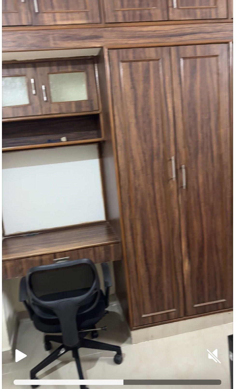https://findmyroom-property-images-india.s3.ap-south-1.amazonaws.com/rsybi-1749663975953-64514.jpeg