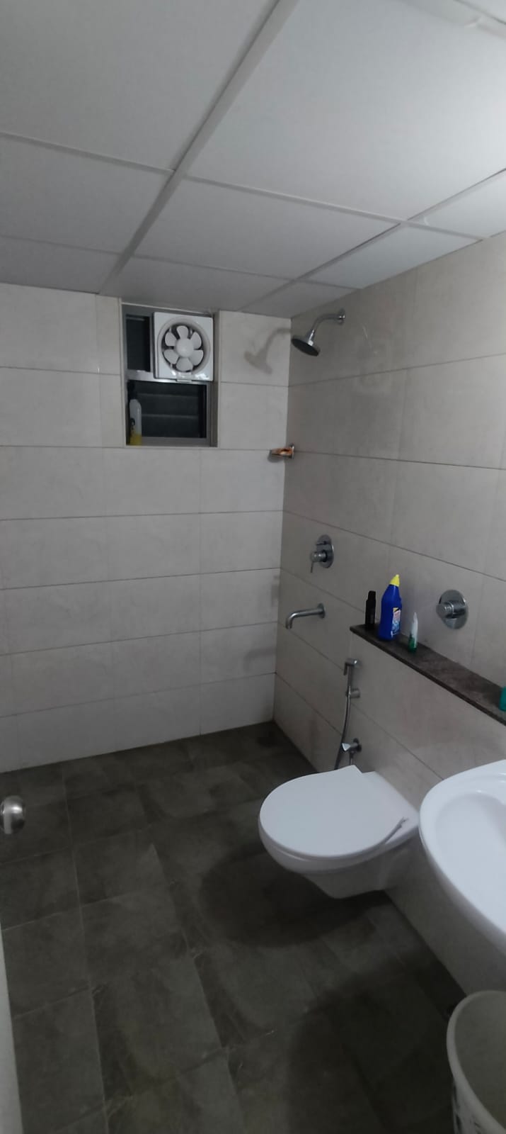 https://findmyroom-property-images-india.s3.ap-south-1.amazonaws.com/rtebt-1719152118030-15318.jpg