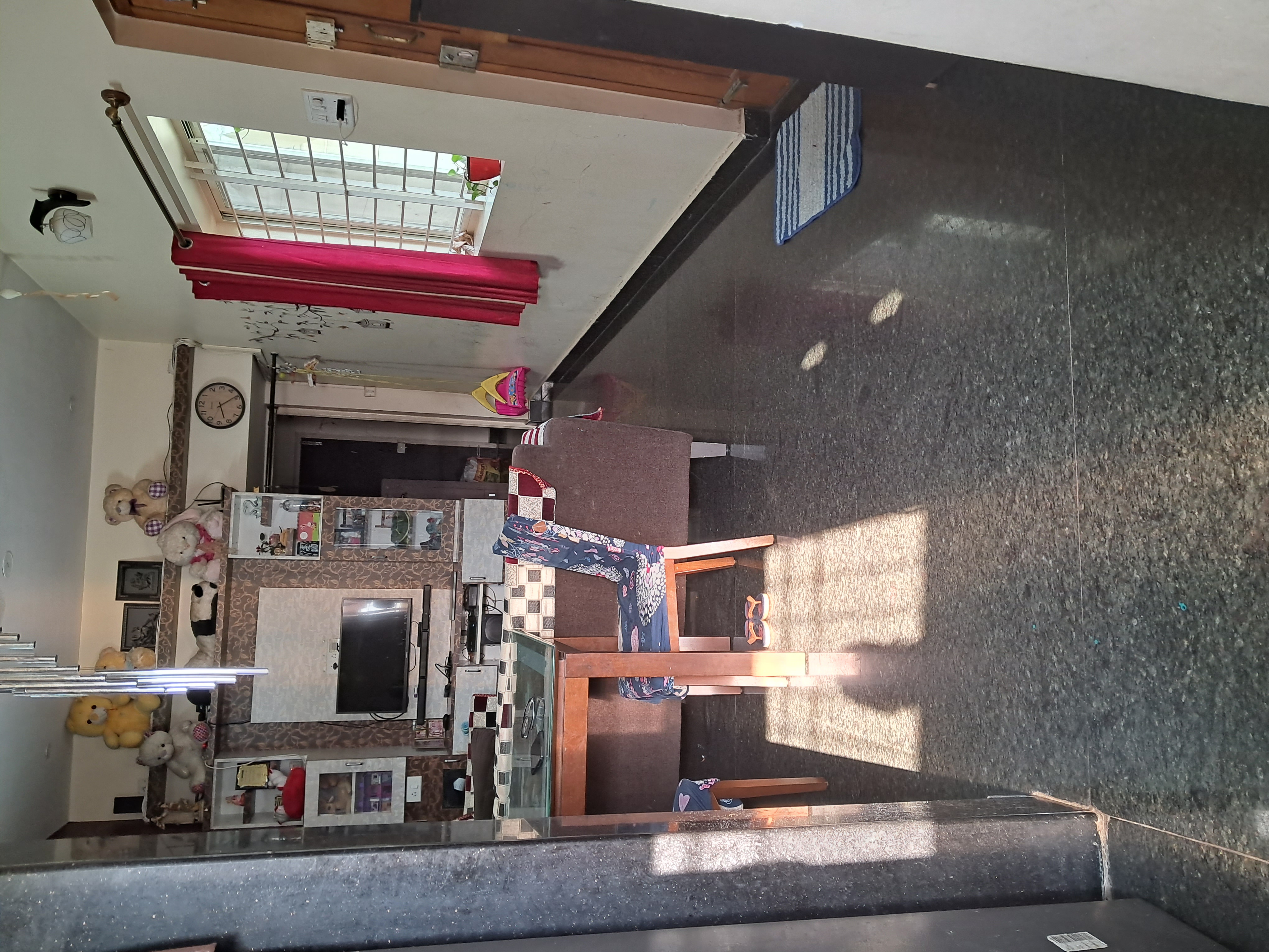 https://findmyroom-property-images-india.s3.ap-south-1.amazonaws.com/rtnqc-1693623628421-77518.jpg
