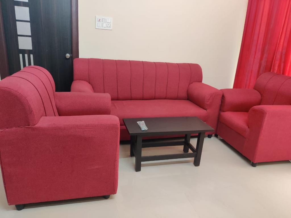 https://findmyroom-property-images-india.s3.ap-south-1.amazonaws.com/rvlei-1669609621866-38168.jpg