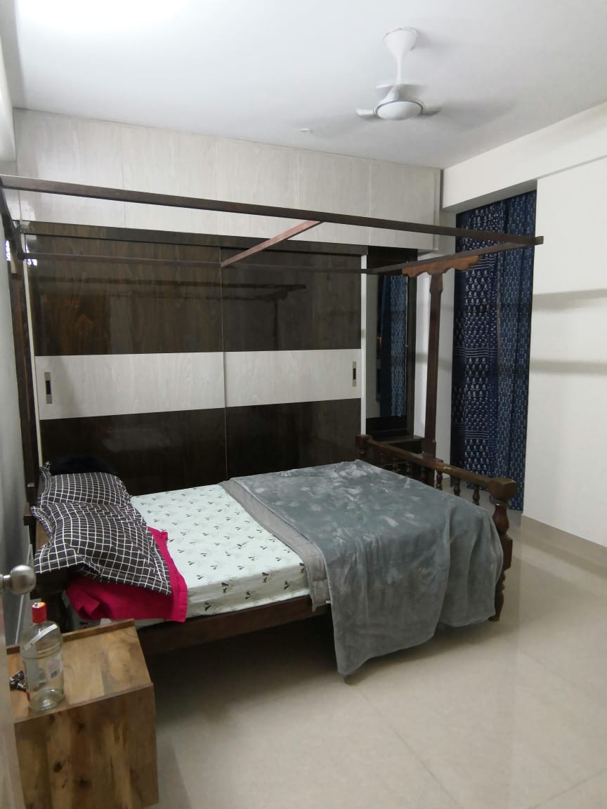 https://findmyroom-property-images-india.s3.ap-south-1.amazonaws.com/rzhuu-1708958944385-24855.jpeg