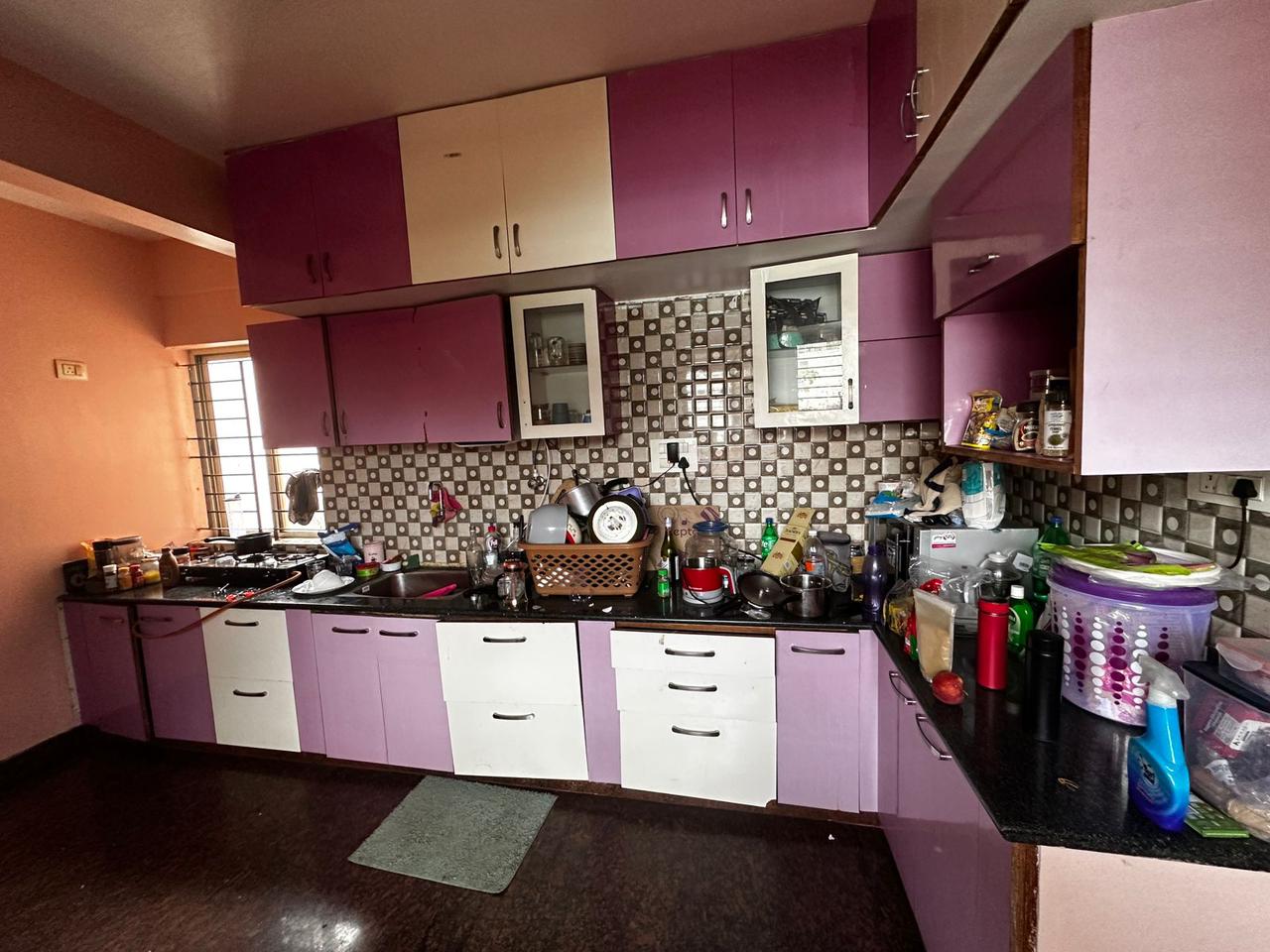 https://findmyroom-property-images-india.s3.ap-south-1.amazonaws.com/sdrev-1709038451095-28556.jpg