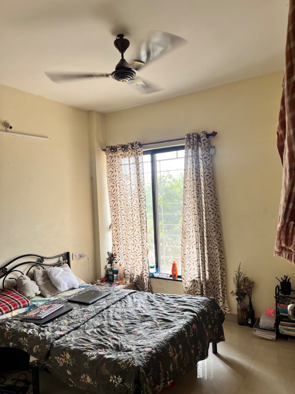 https://findmyroom-property-images-india.s3.ap-south-1.amazonaws.com/sedgp-1771423480563-58466