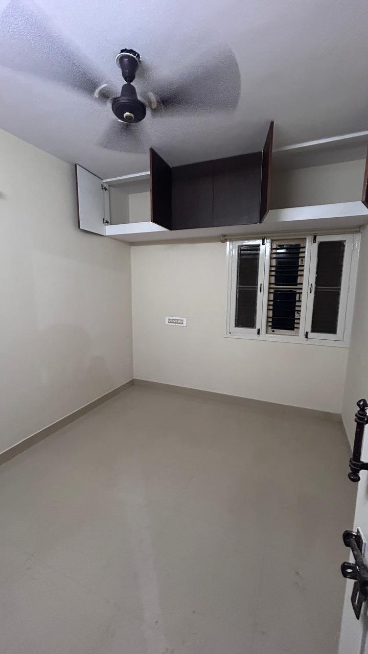 https://findmyroom-property-images-india.s3.ap-south-1.amazonaws.com/sfamn-1746648155730-11785.jpg