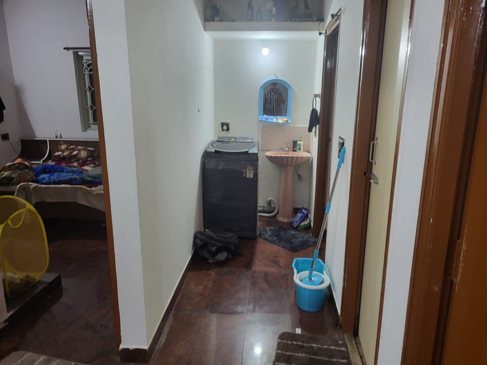 https://findmyroom-property-images-india.s3.ap-south-1.amazonaws.com/sfrun-1760072589230-32088