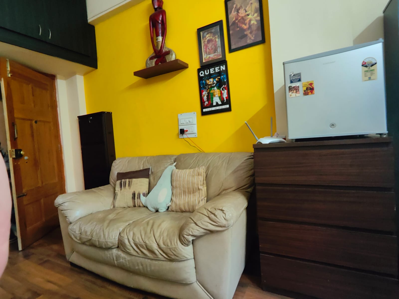 https://findmyroom-property-images-india.s3.ap-south-1.amazonaws.com/shcxp-1673774426337-53304.jpeg