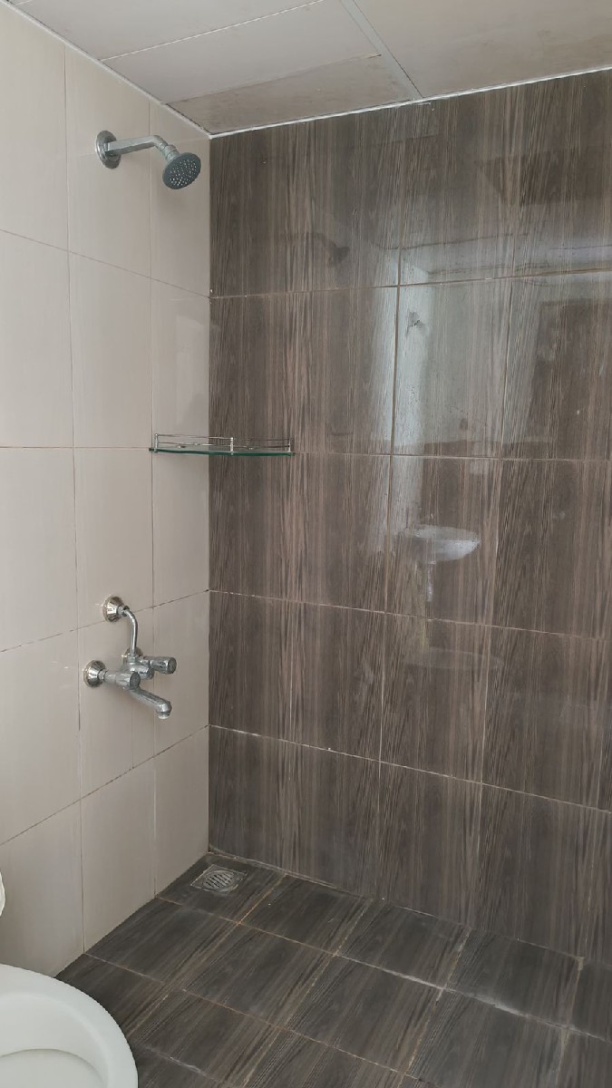 https://findmyroom-property-images-india.s3.ap-south-1.amazonaws.com/shzht-1744457216776-18602.jpg