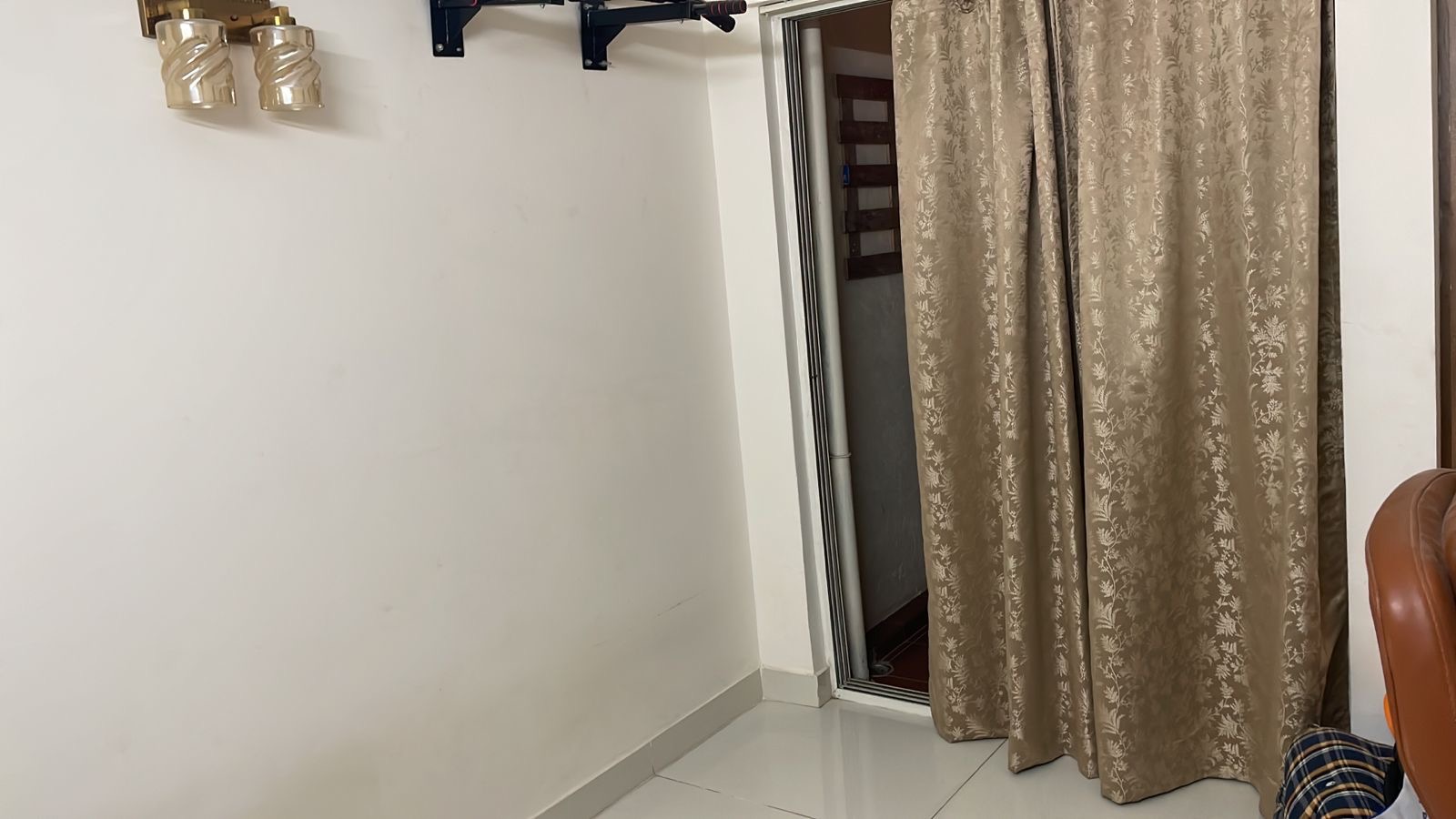 https://findmyroom-property-images-india.s3.ap-south-1.amazonaws.com/sidwb-1702861561159-04872.jpeg