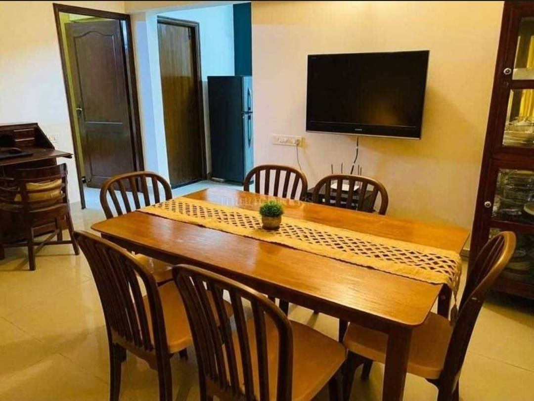 https://findmyroom-property-images-india.s3.ap-south-1.amazonaws.com/sjjeq-1760080222320-36365