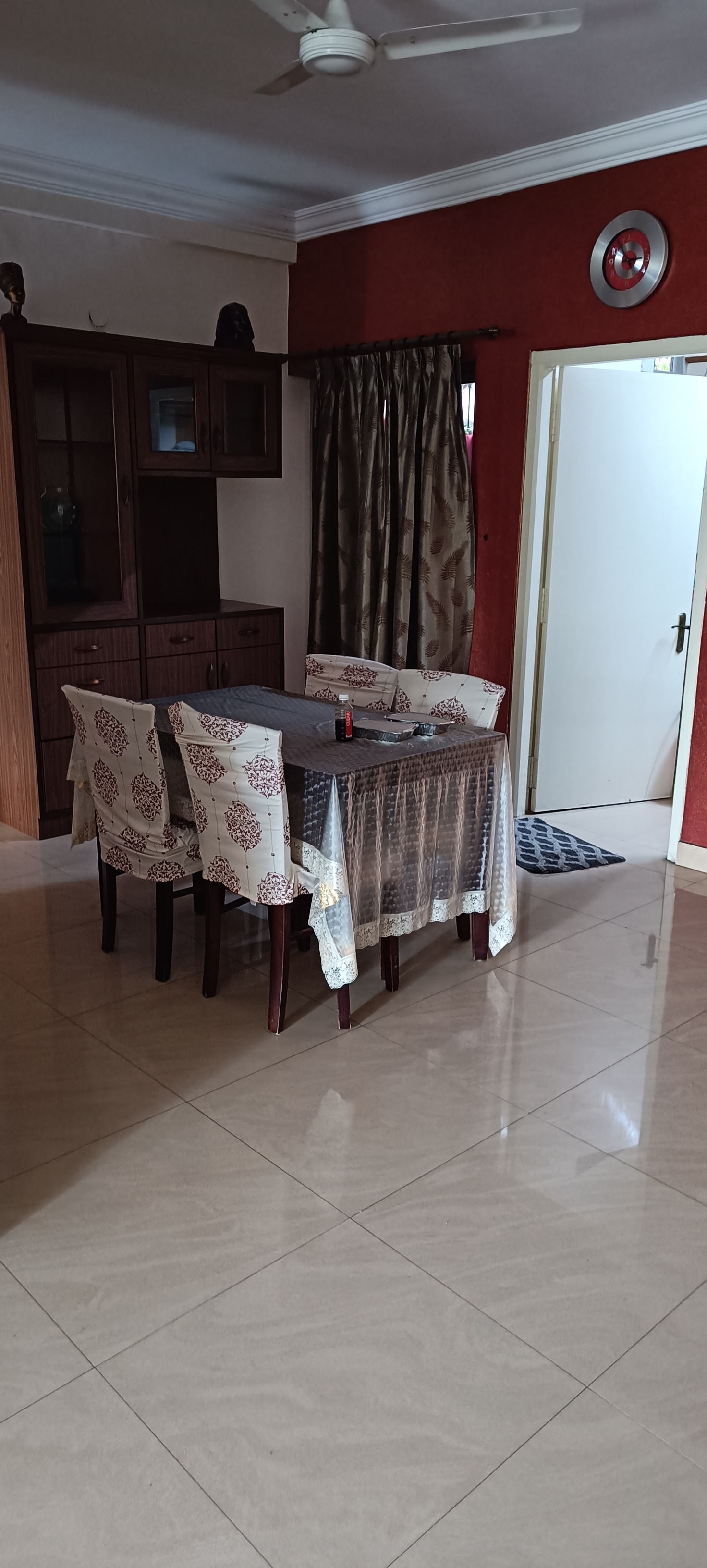 https://findmyroom-property-images-india.s3.ap-south-1.amazonaws.com/stuzd-1696605004575-36714.jpg