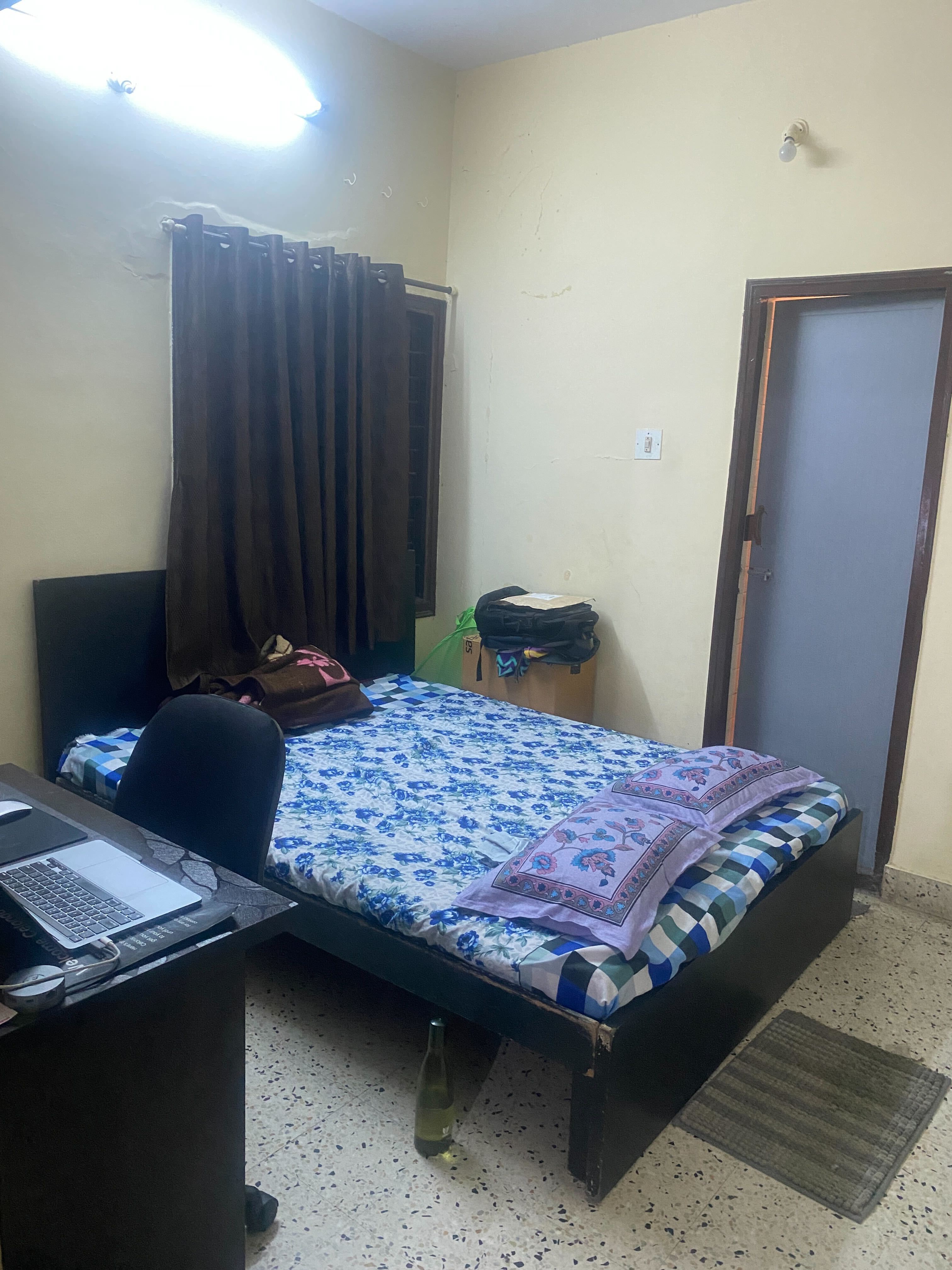 https://findmyroom-property-images-india.s3.ap-south-1.amazonaws.com/swcel-1707246322600-30847.jpg
