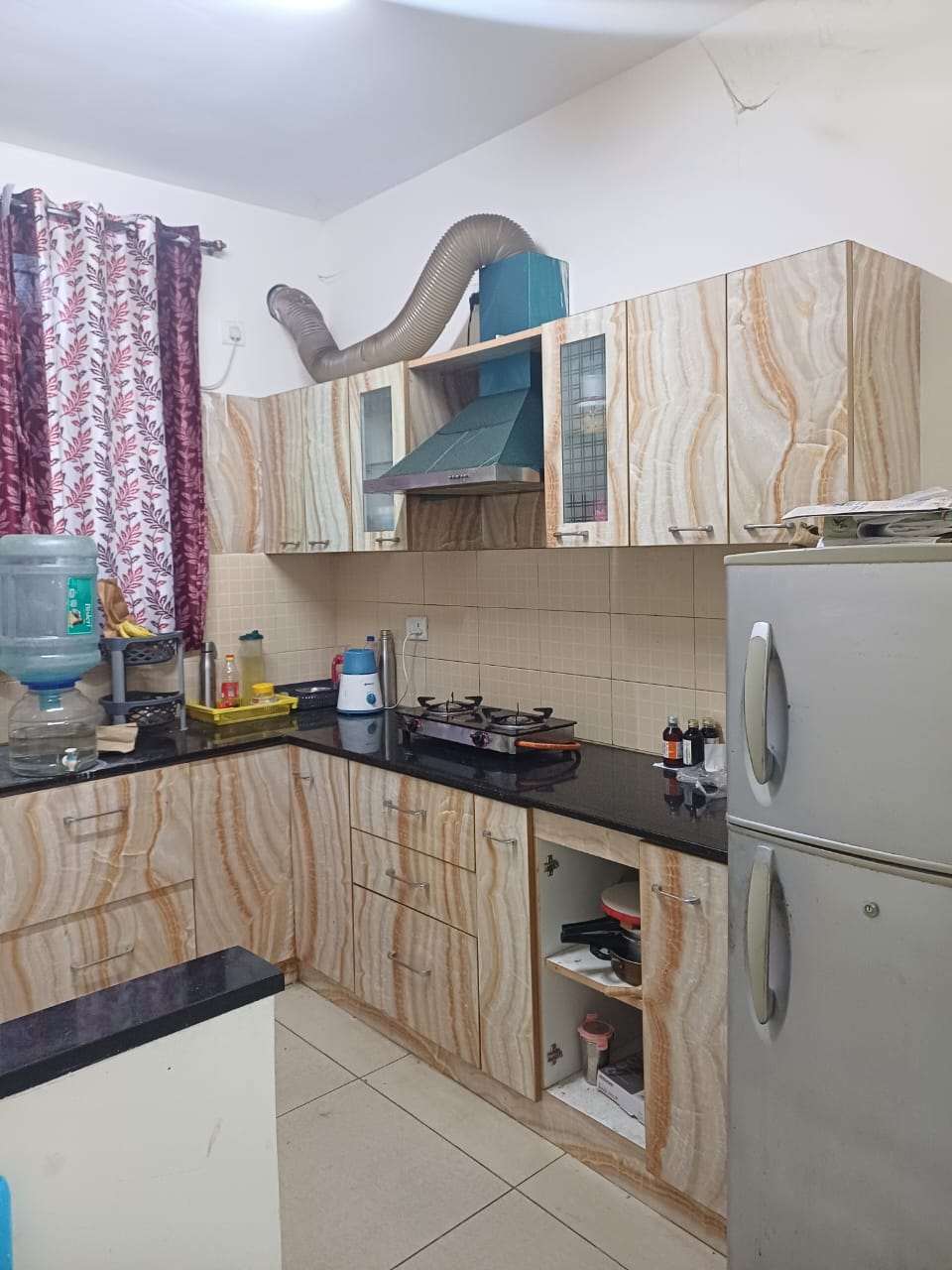 https://findmyroom-property-images-india.s3.ap-south-1.amazonaws.com/taqaf-1745253285705-70422.jpg