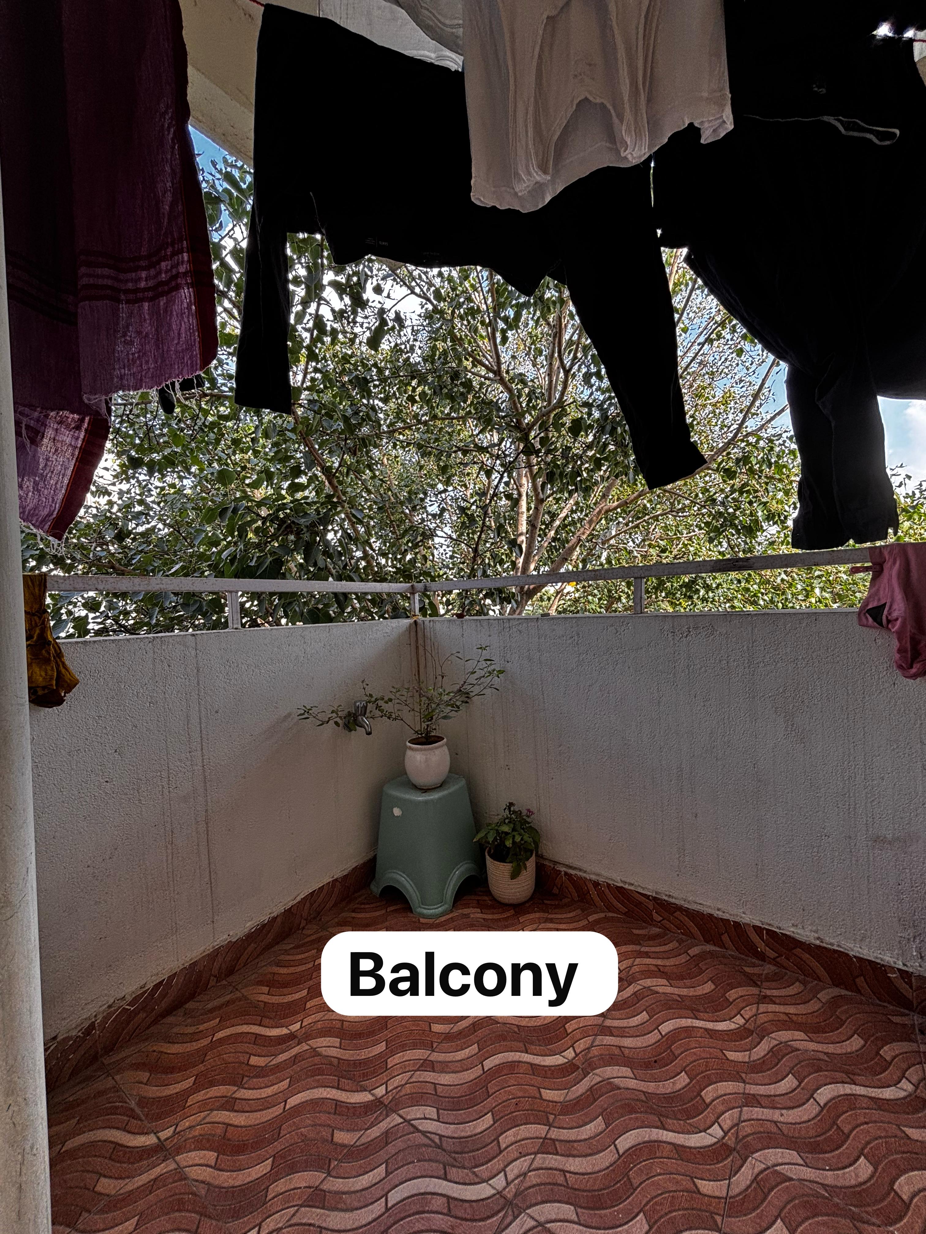 https://findmyroom-property-images-india.s3.ap-south-1.amazonaws.com/tbgsc-1754137538742-27835.jpg