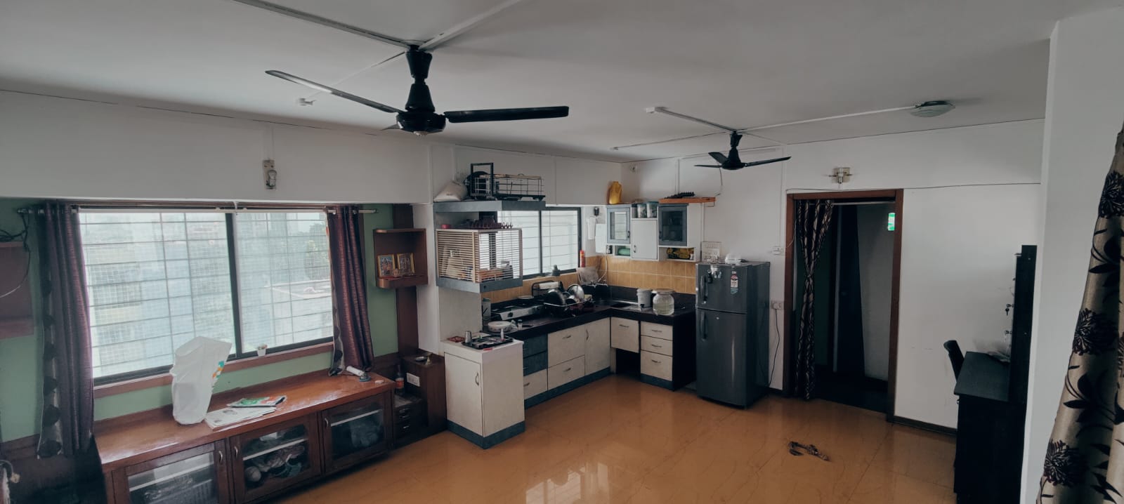 https://findmyroom-property-images-india.s3.ap-south-1.amazonaws.com/tbyix-1710496027535-37768.jpg