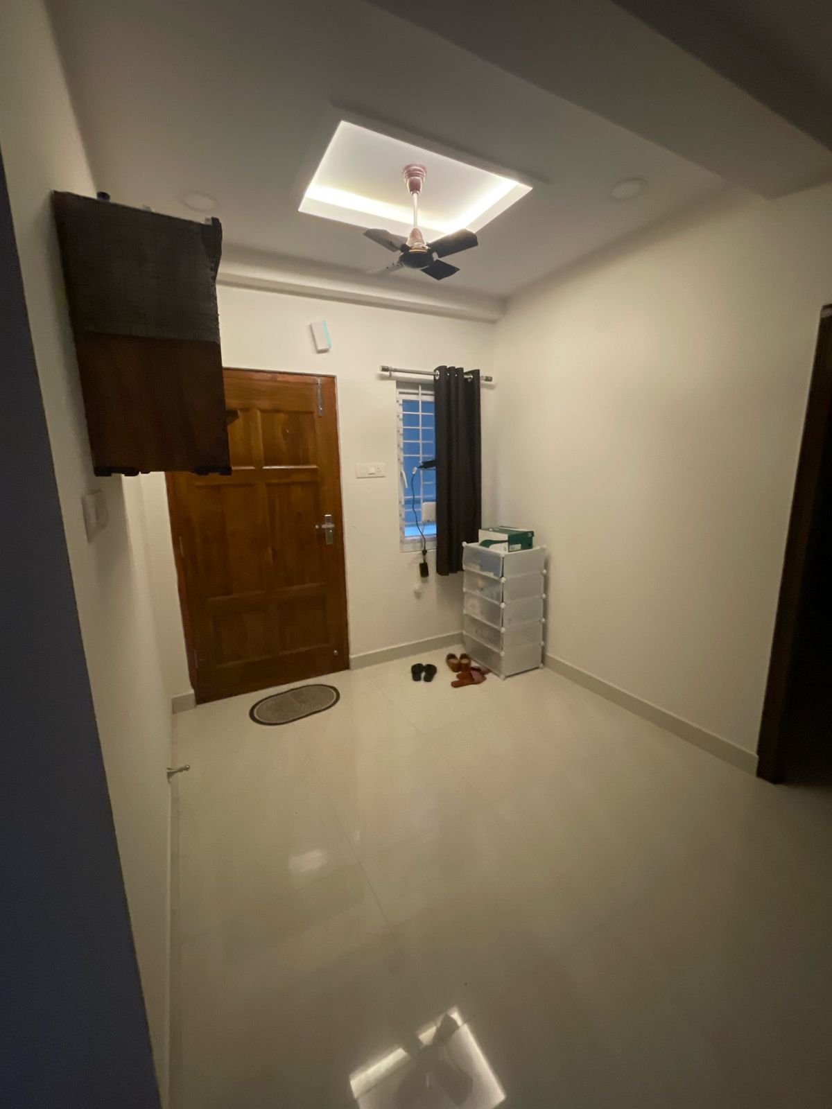 https://findmyroom-property-images-india.s3.ap-south-1.amazonaws.com/tdysp-1751184395606-06464.jpeg
