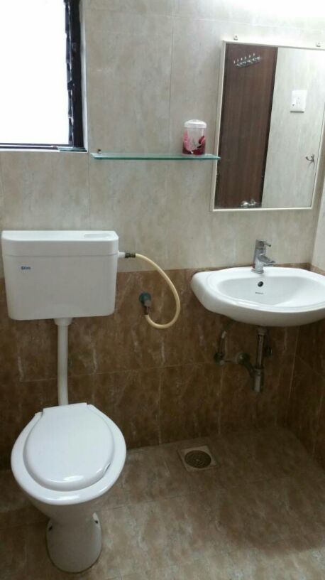 https://findmyroom-property-images-india.s3.ap-south-1.amazonaws.com/terfd-1758019368689-36653.jpg