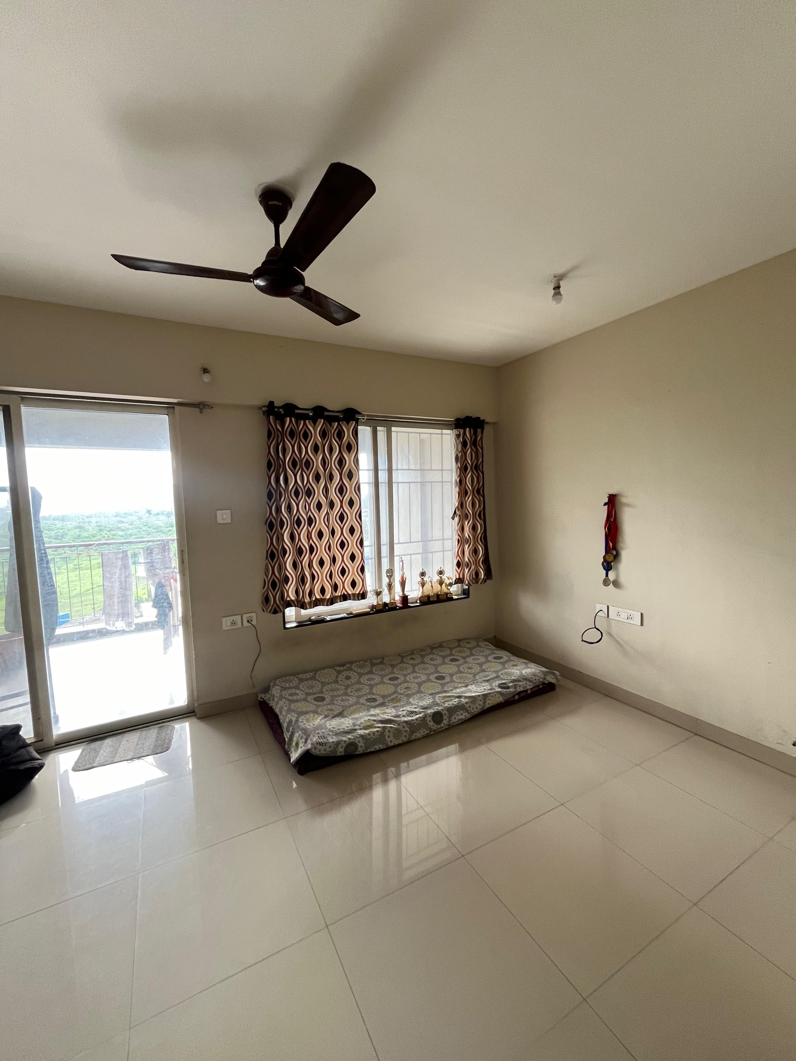 https://findmyroom-property-images-india.s3.ap-south-1.amazonaws.com/tjgdo-1748317685026-15854.jpg