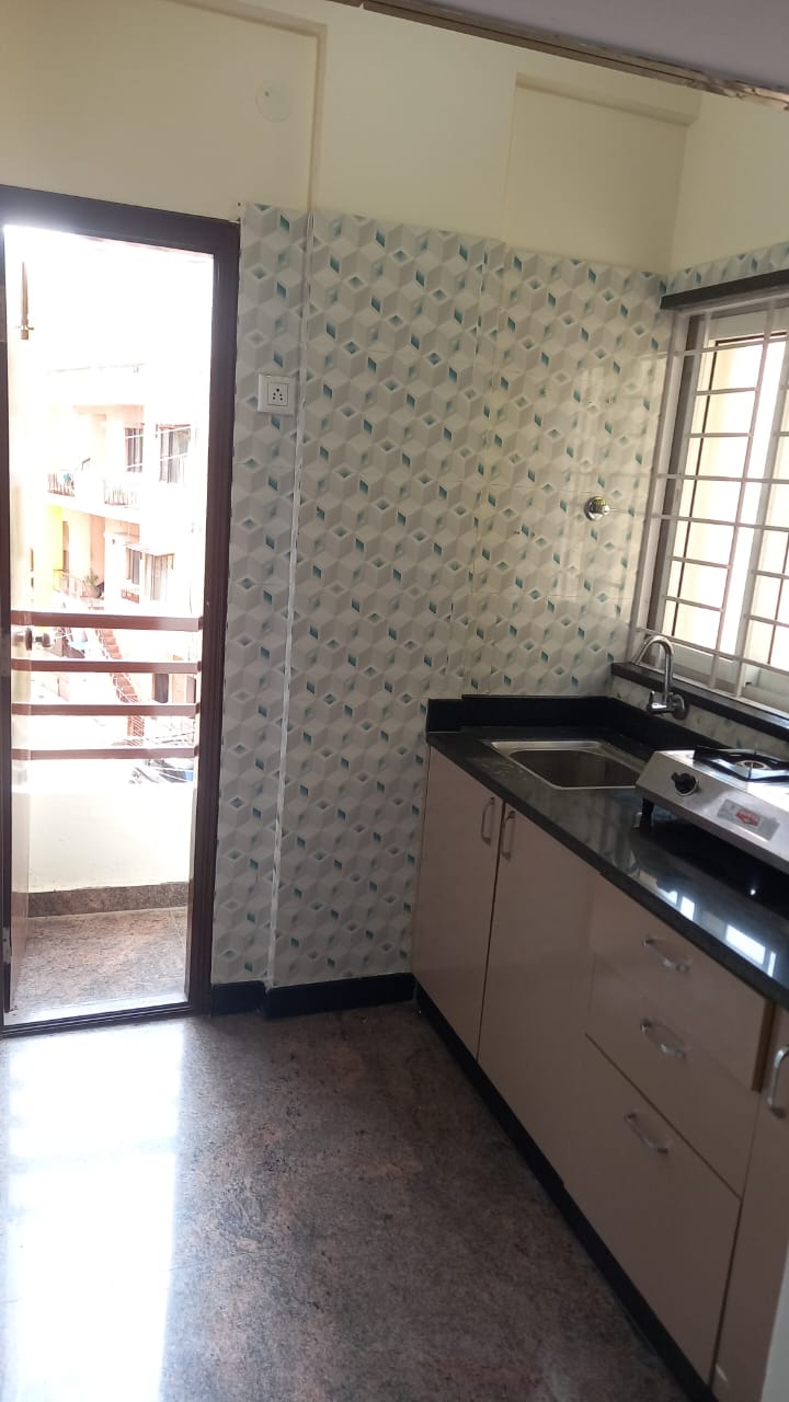 https://findmyroom-property-images-india.s3.ap-south-1.amazonaws.com/tkbqg-1730649656256-05601.jpg