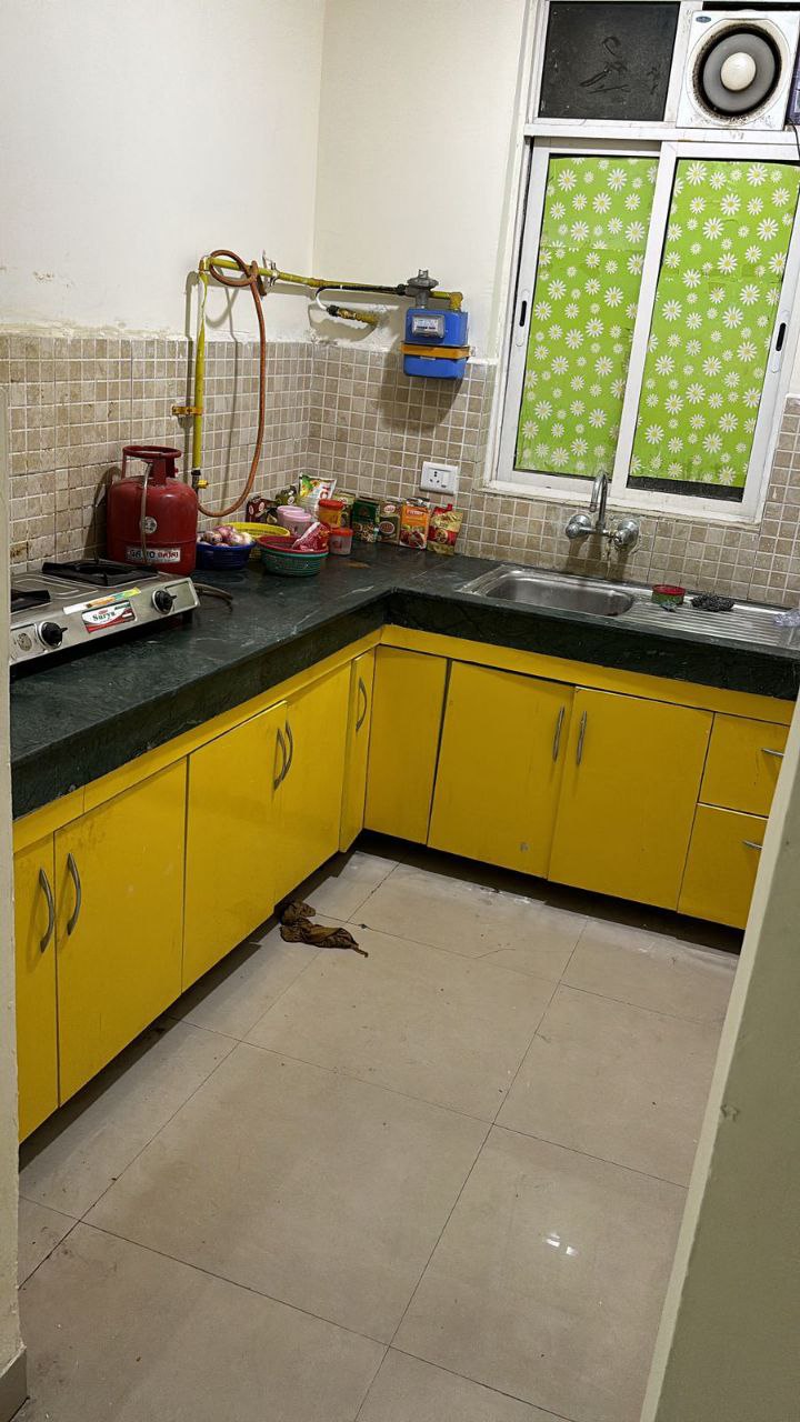 https://findmyroom-property-images-india.s3.ap-south-1.amazonaws.com/tkxeq-1729239142947-26635.jpg