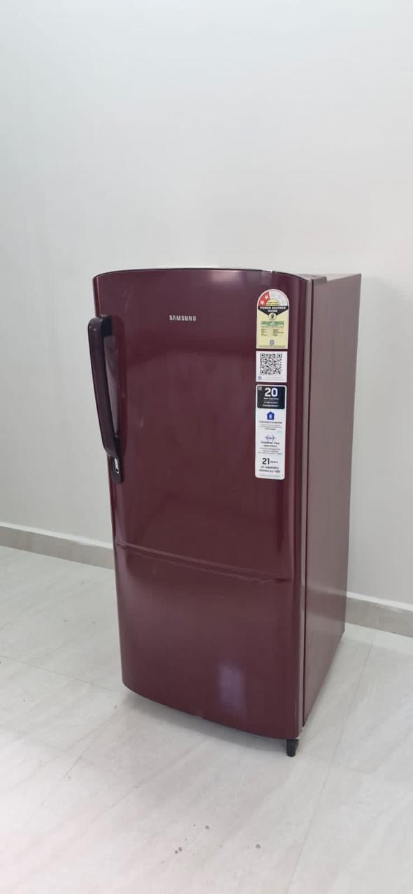 https://findmyroom-property-images-india.s3.ap-south-1.amazonaws.com/tkyas-1727107985672-17601.jpeg