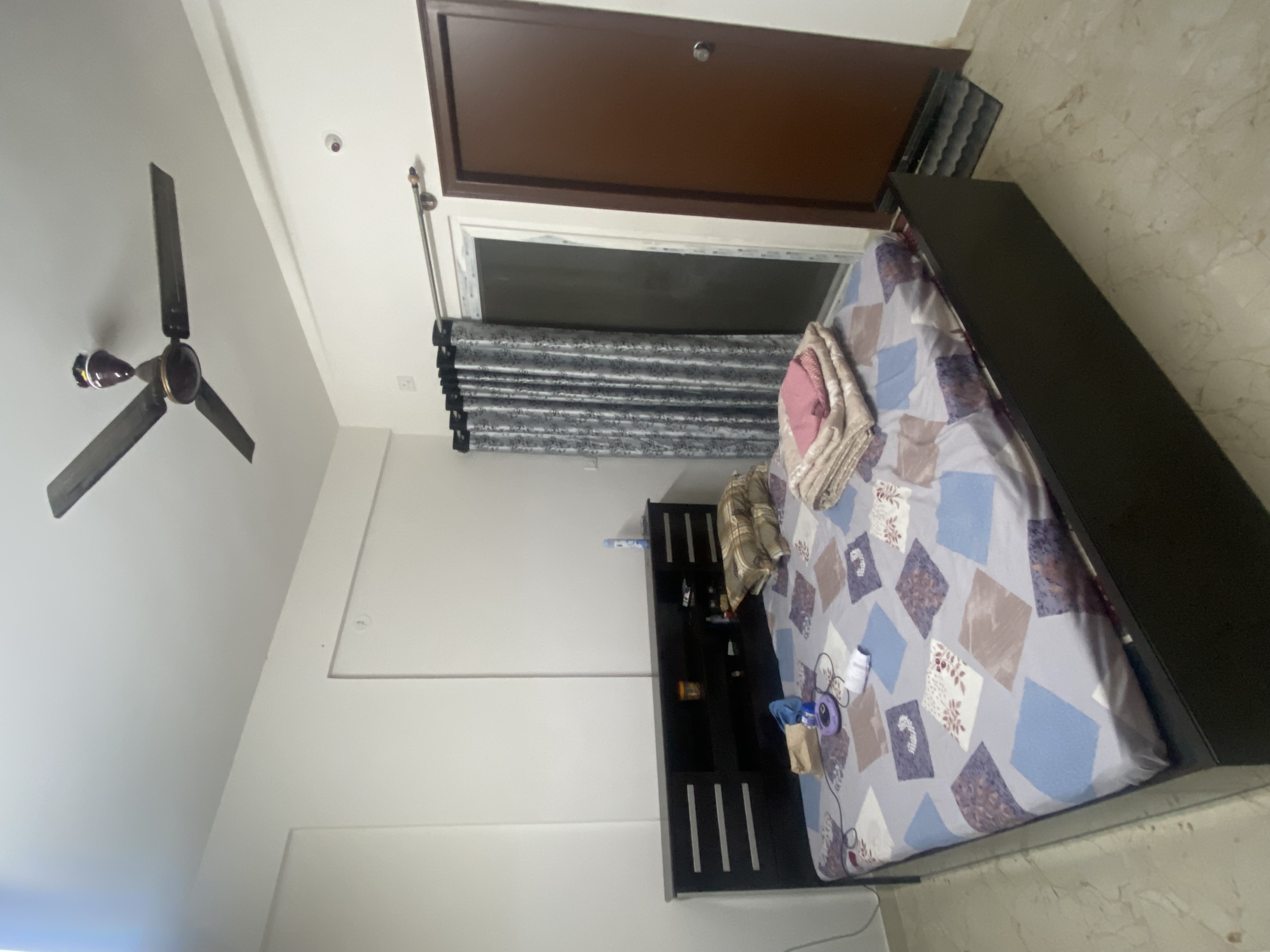 https://findmyroom-property-images-india.s3.ap-south-1.amazonaws.com/tlqff-1691744271937-72161.jpeg