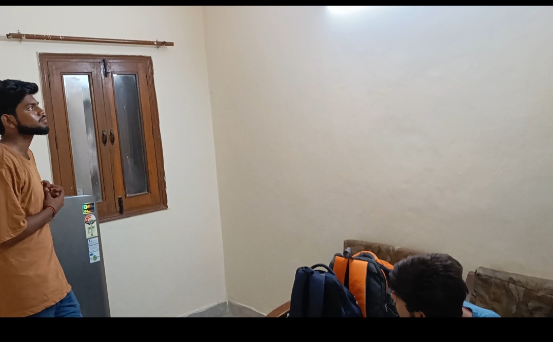 https://findmyroom-property-images-india.s3.ap-south-1.amazonaws.com/tmayz-1723868397286-03110.jpg