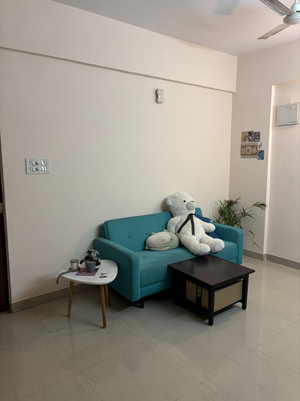 https://findmyroom-property-images-india.s3.ap-south-1.amazonaws.com/tmswp-1730826047145-73825.jpeg