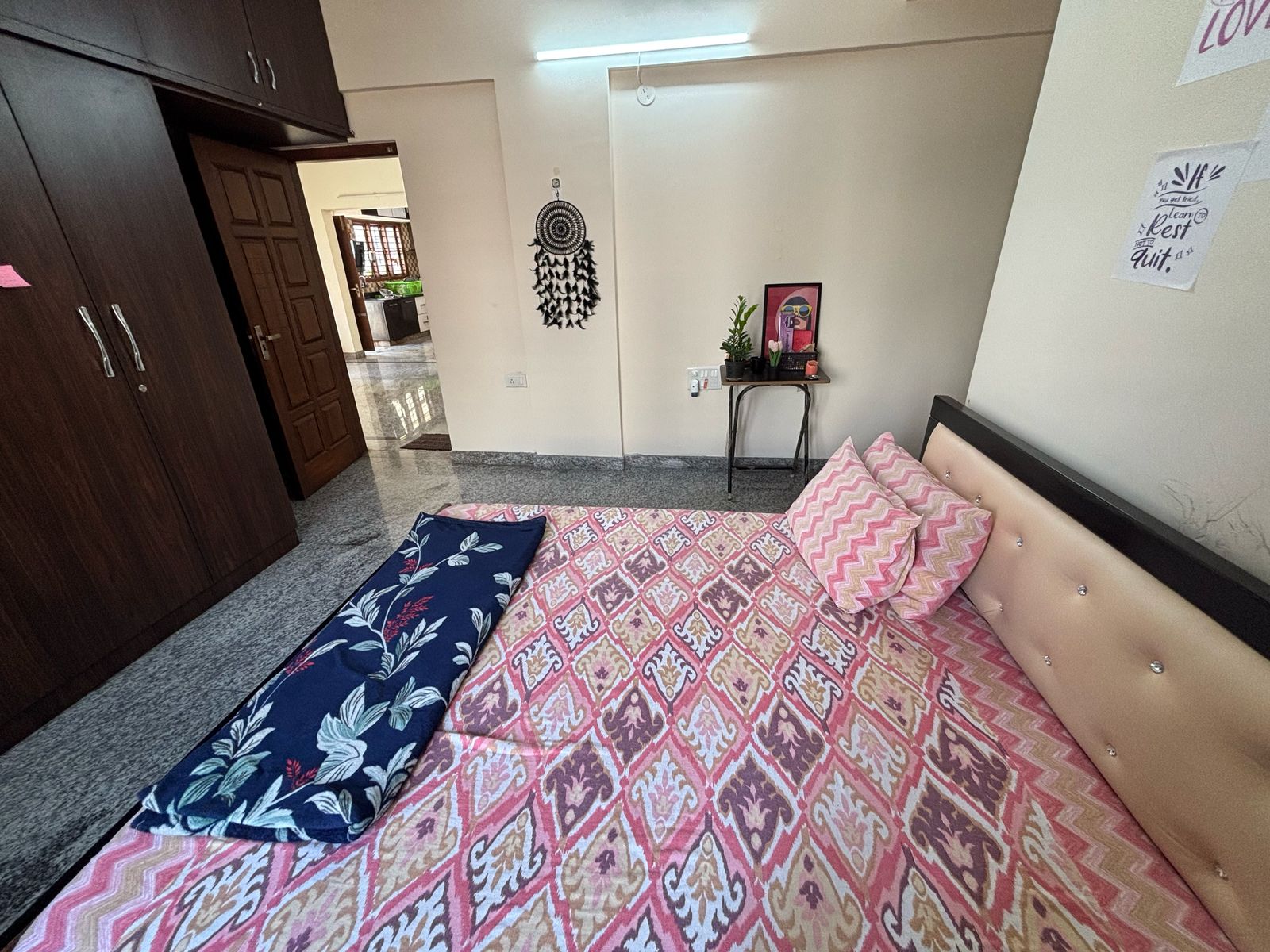 https://findmyroom-property-images-india.s3.ap-south-1.amazonaws.com/tmurq-1742868481661-80663.jpeg