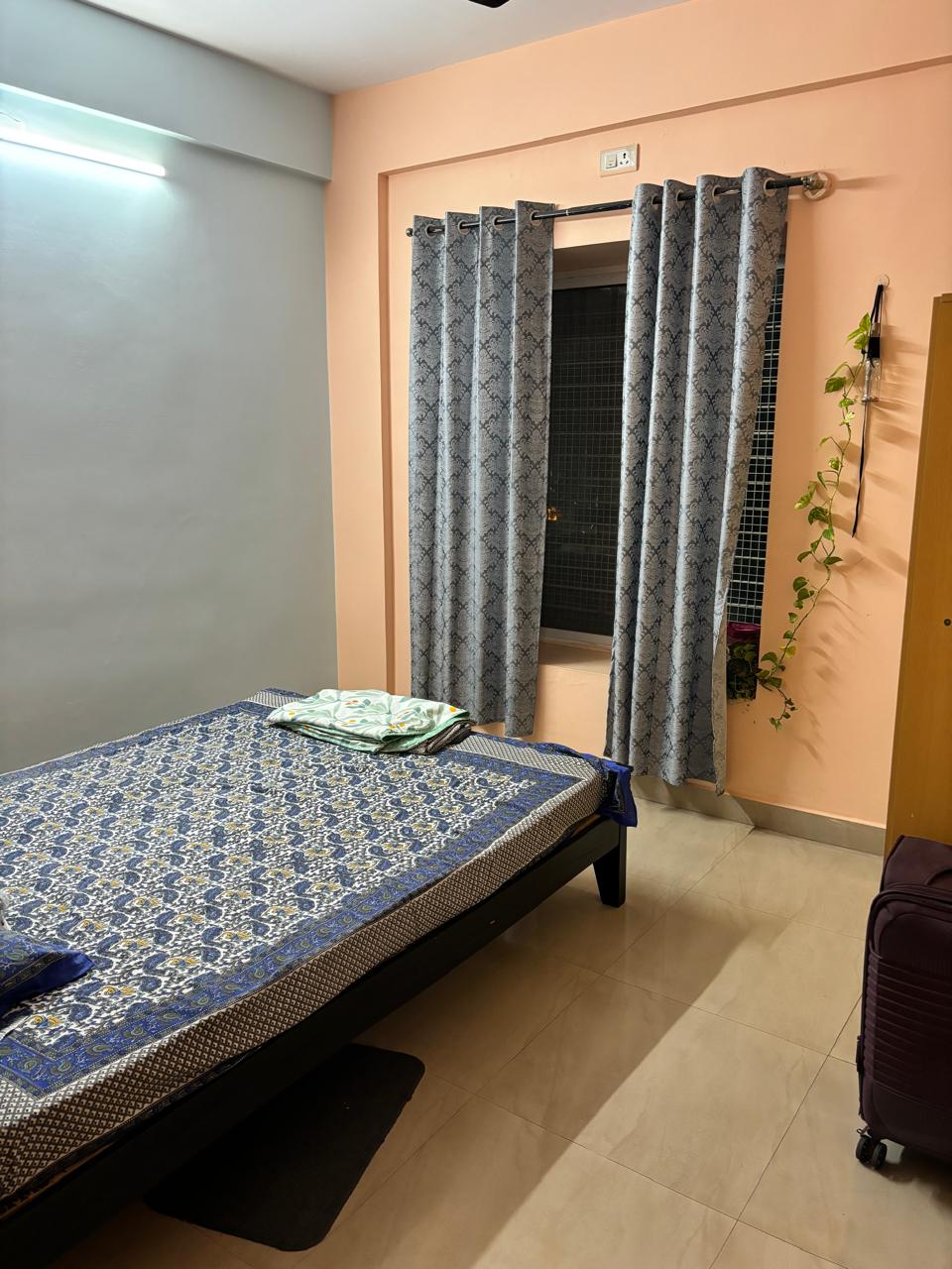 https://findmyroom-property-images-india.s3.ap-south-1.amazonaws.com/tonvg-1718816310696-84158.jpeg