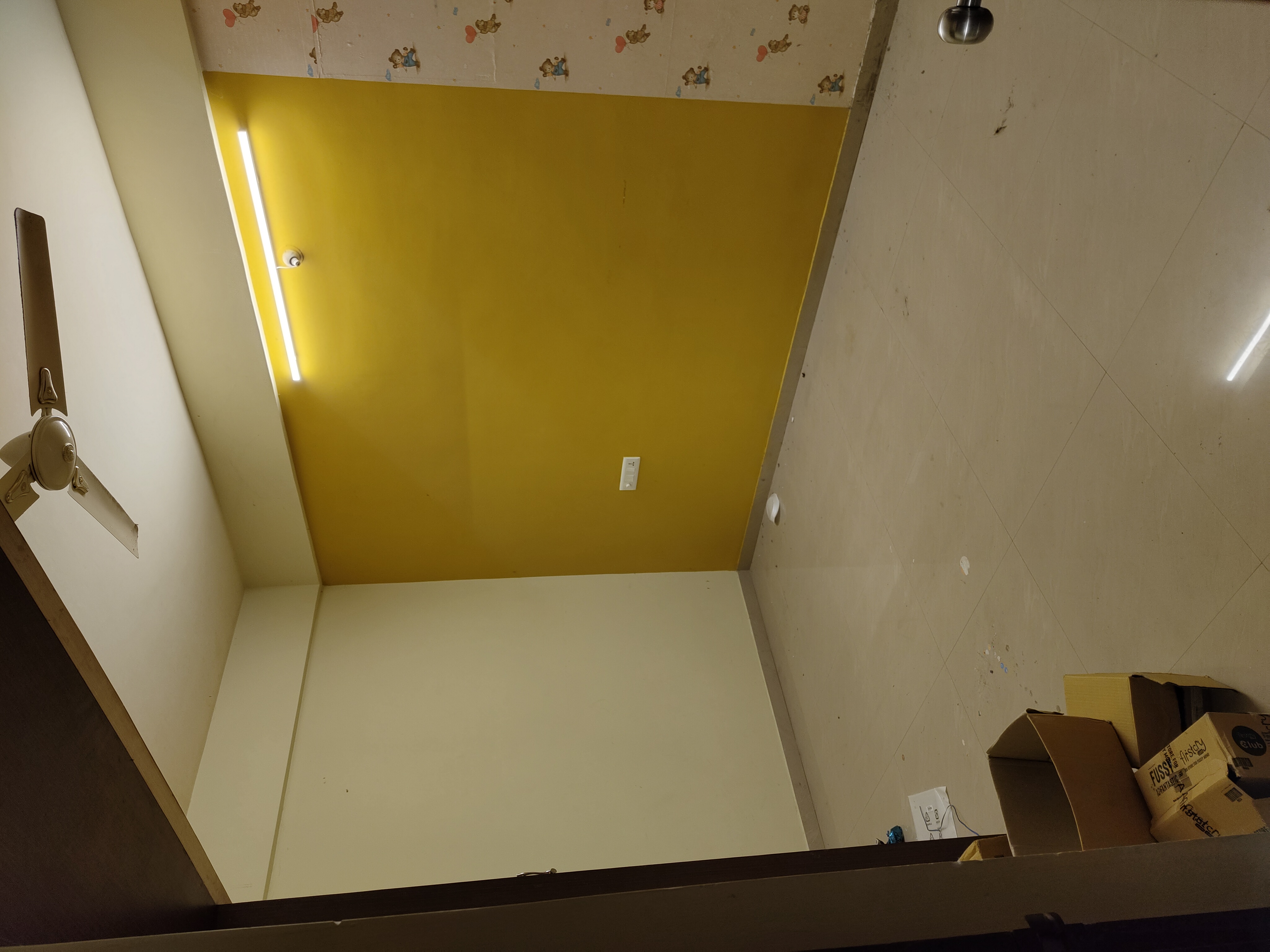 https://findmyroom-property-images-india.s3.ap-south-1.amazonaws.com/toxze-1711820954750-45685.jpg