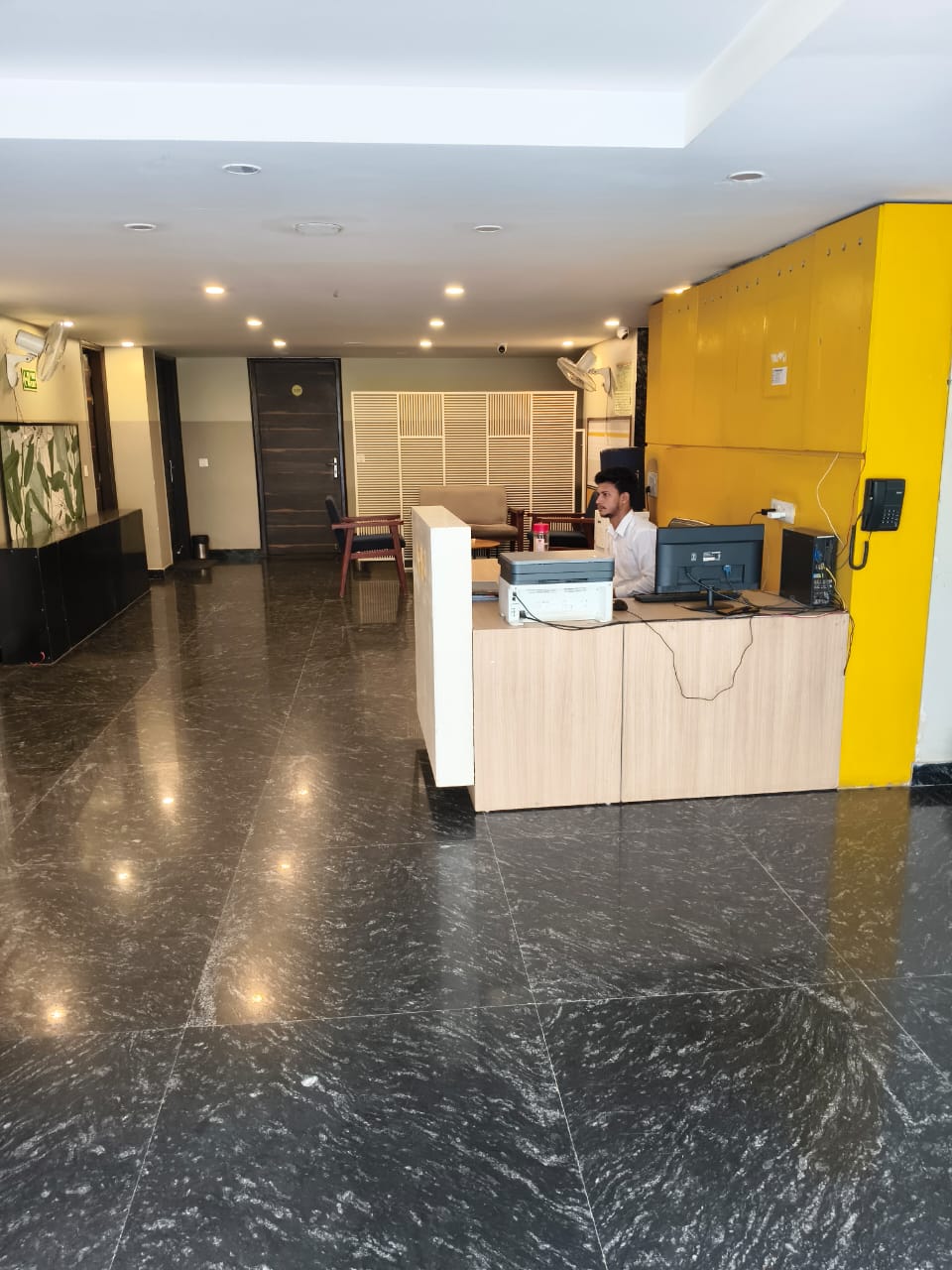 https://findmyroom-property-images-india.s3.ap-south-1.amazonaws.com/toytg-1752781678229-70353.jpeg