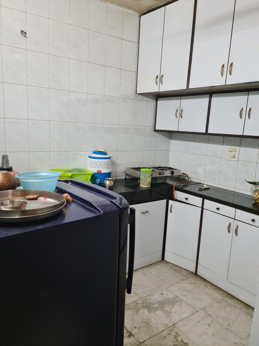 https://findmyroom-property-images-india.s3.ap-south-1.amazonaws.com/tpncs-1674030267355-52140.jpg