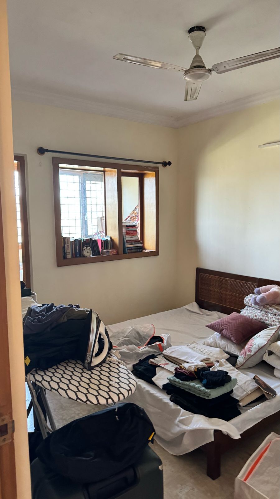 https://findmyroom-property-images-india.s3.ap-south-1.amazonaws.com/tslex-1741417700449-53061.jpg