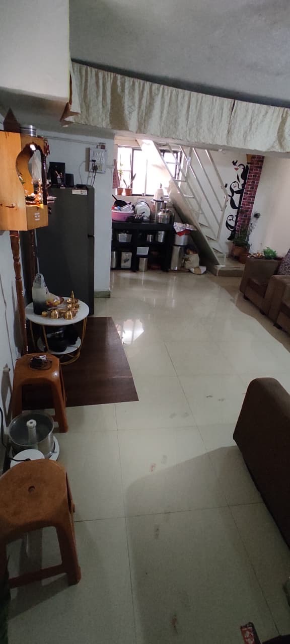 https://findmyroom-property-images-india.s3.ap-south-1.amazonaws.com/tvihr-1758070461696-55771.jpeg