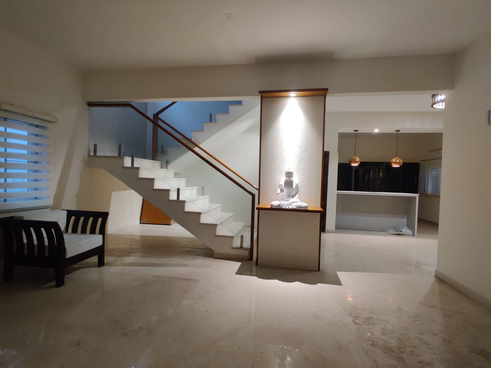 https://findmyroom-property-images-india.s3.ap-south-1.amazonaws.com/uassn-1695465903853-41525.jpg