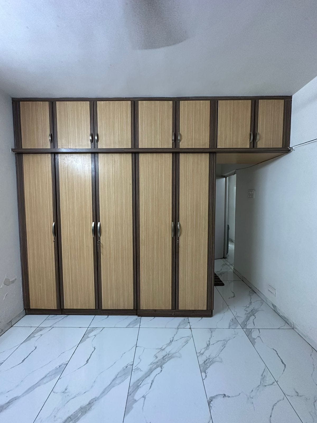https://findmyroom-property-images-india.s3.ap-south-1.amazonaws.com/uftgw-1705298478620-53608.jpg