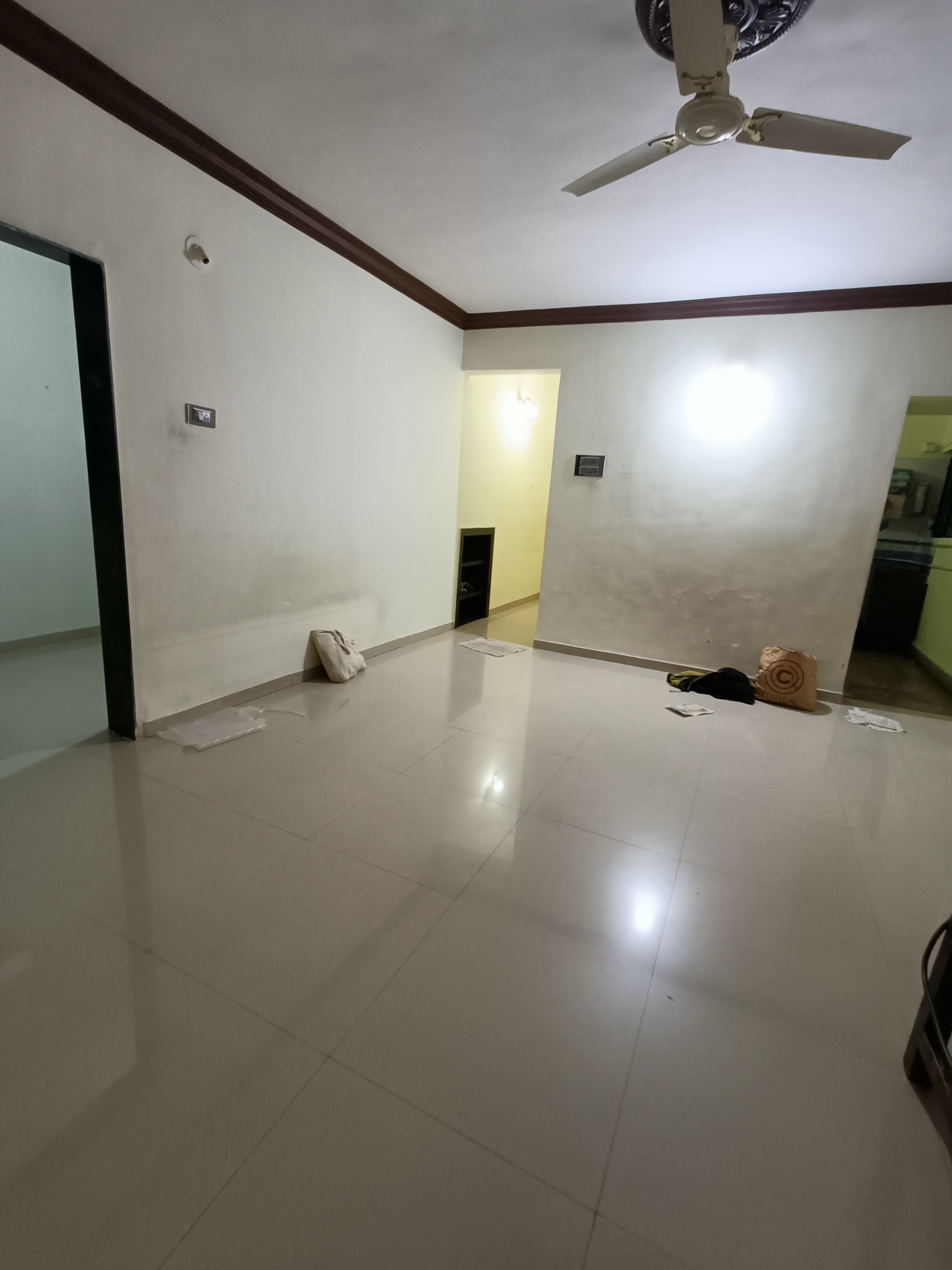 https://findmyroom-property-images-india.s3.ap-south-1.amazonaws.com/uhudr-1668007535757-84030.jpg