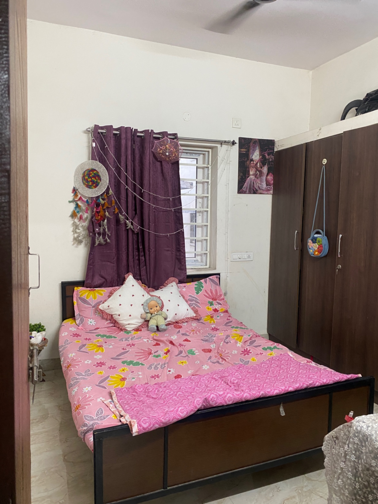 https://findmyroom-property-images-india.s3.ap-south-1.amazonaws.com/uiabn-1771429667146-35432